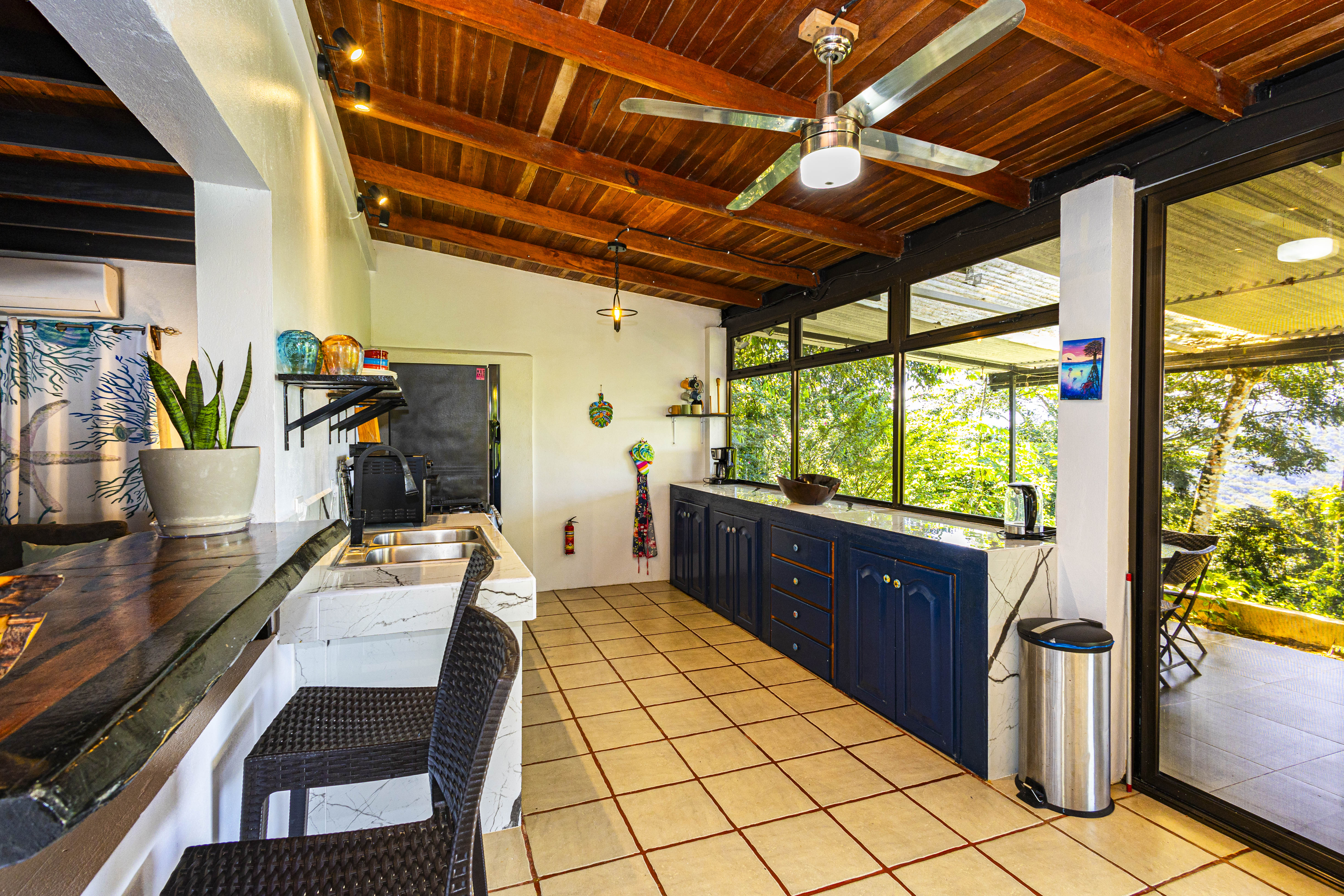 6 bed Single Family Homes For Sale in Dominical, Puntarenas - thumb 5