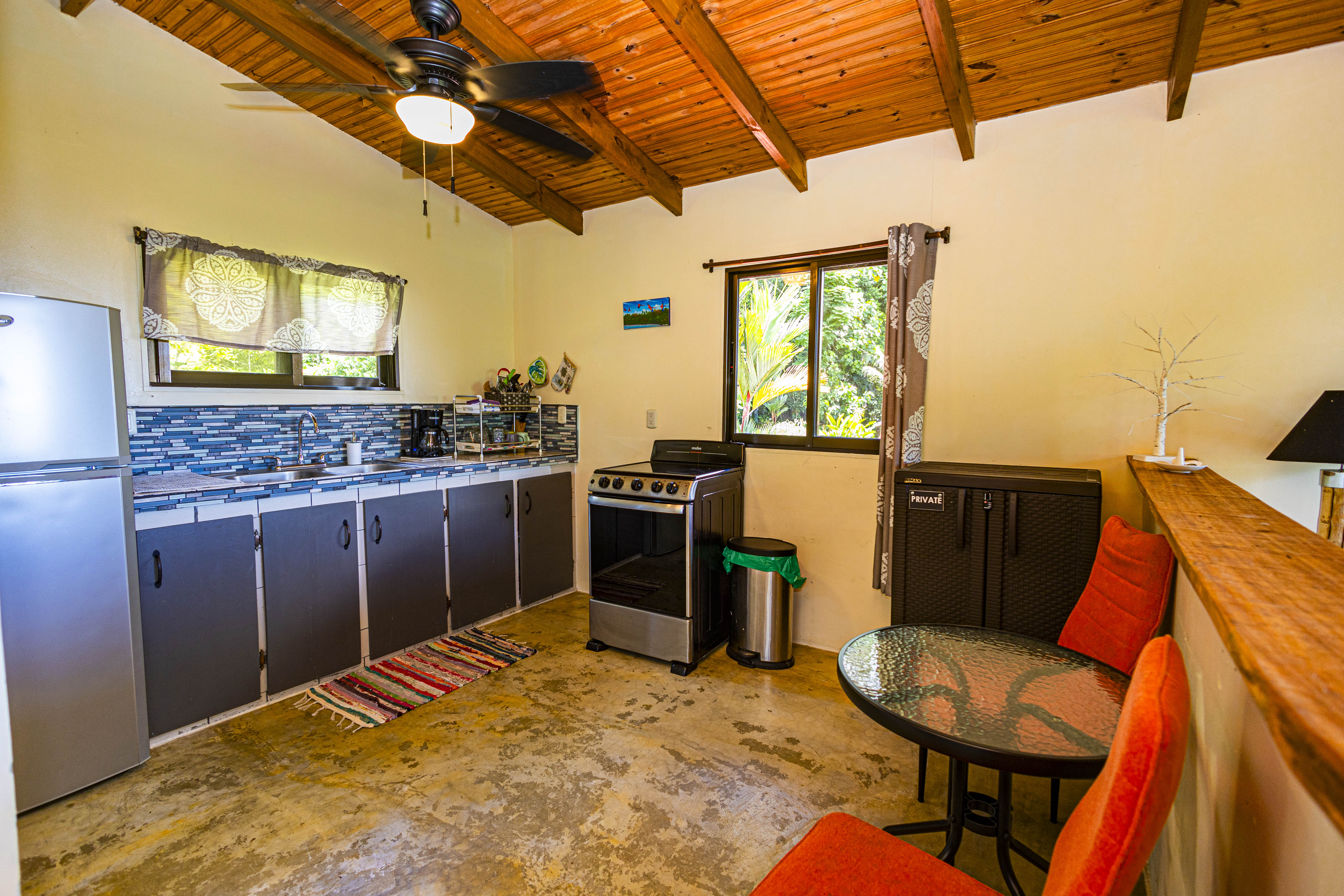 6 bed Single Family Homes For Sale in Dominical, Puntarenas - thumb 22