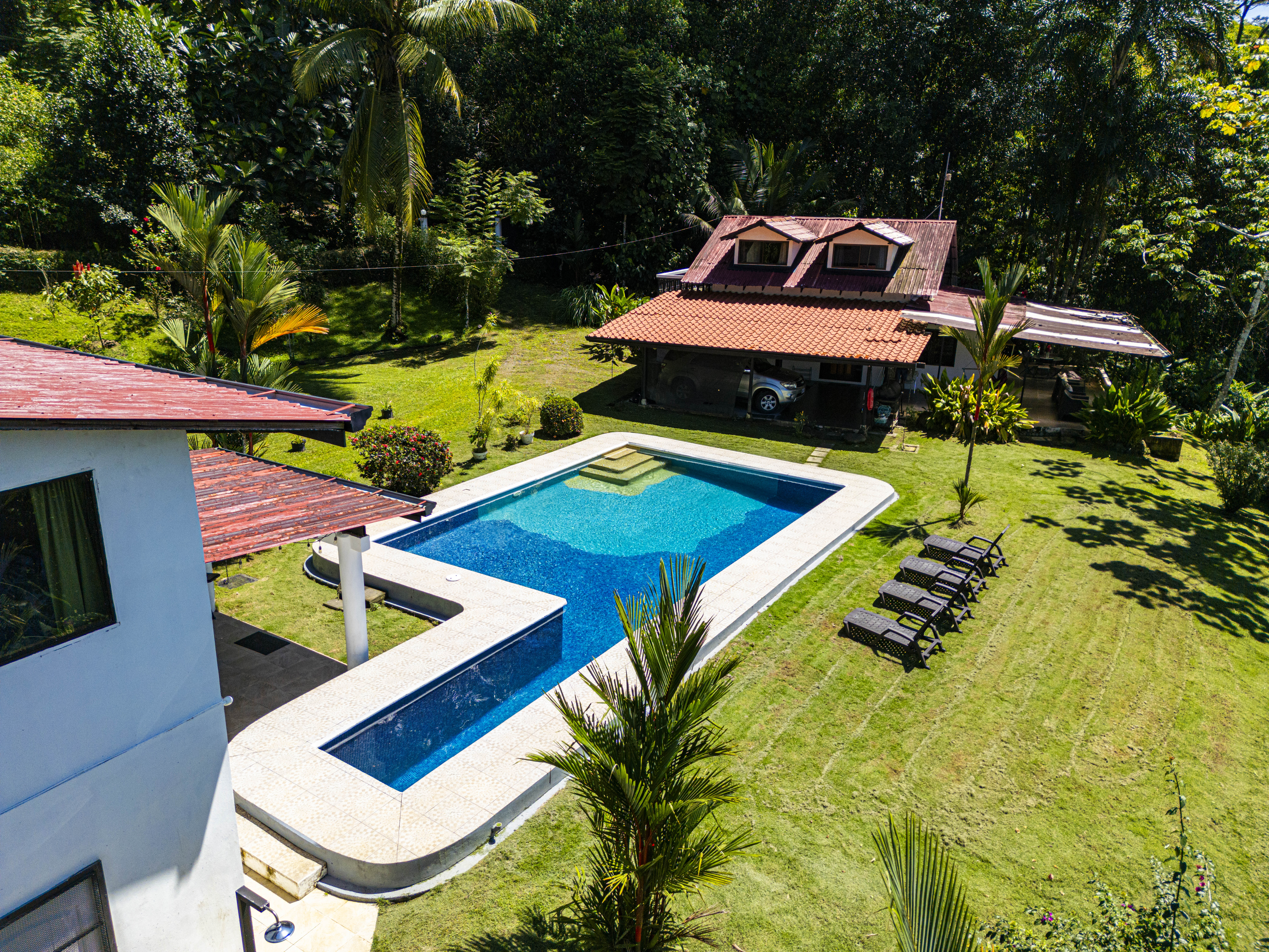 6 bed Single Family Homes For Sale in Dominical, Puntarenas - thumb 29