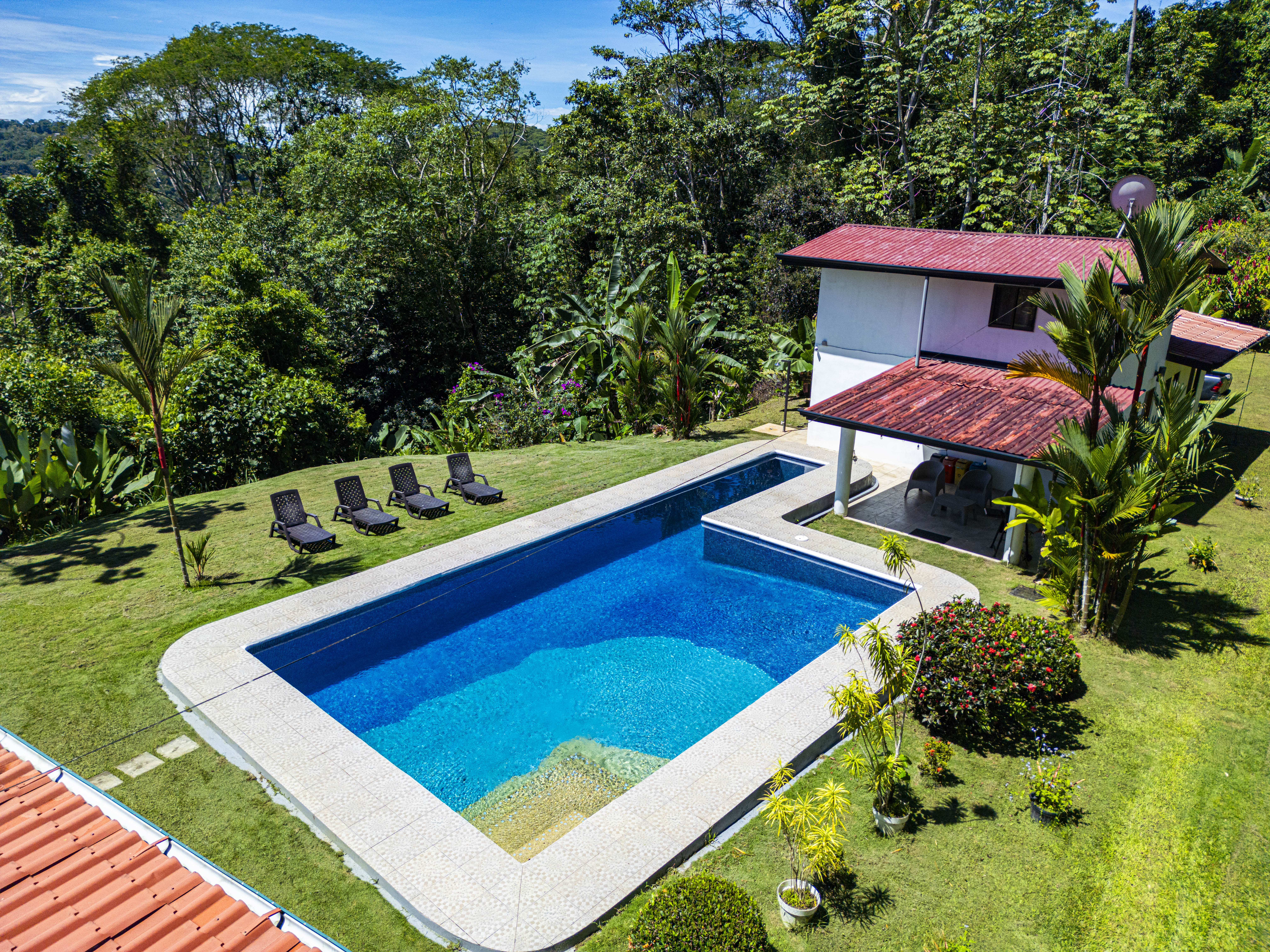 6 bed Single Family Homes For Sale in Dominical, Puntarenas - thumb 25