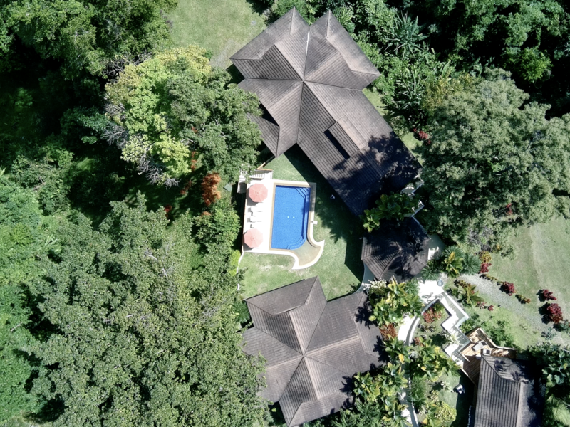 7 bed Single Family Homes For Sale in Cahuita, Limón - 1