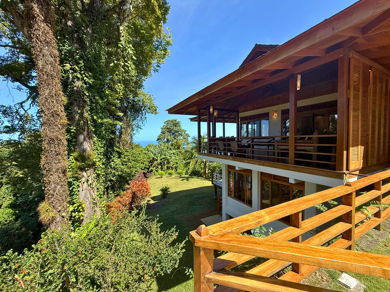 7 bed Single Family Homes For Sale in Cahuita, Limón - 1