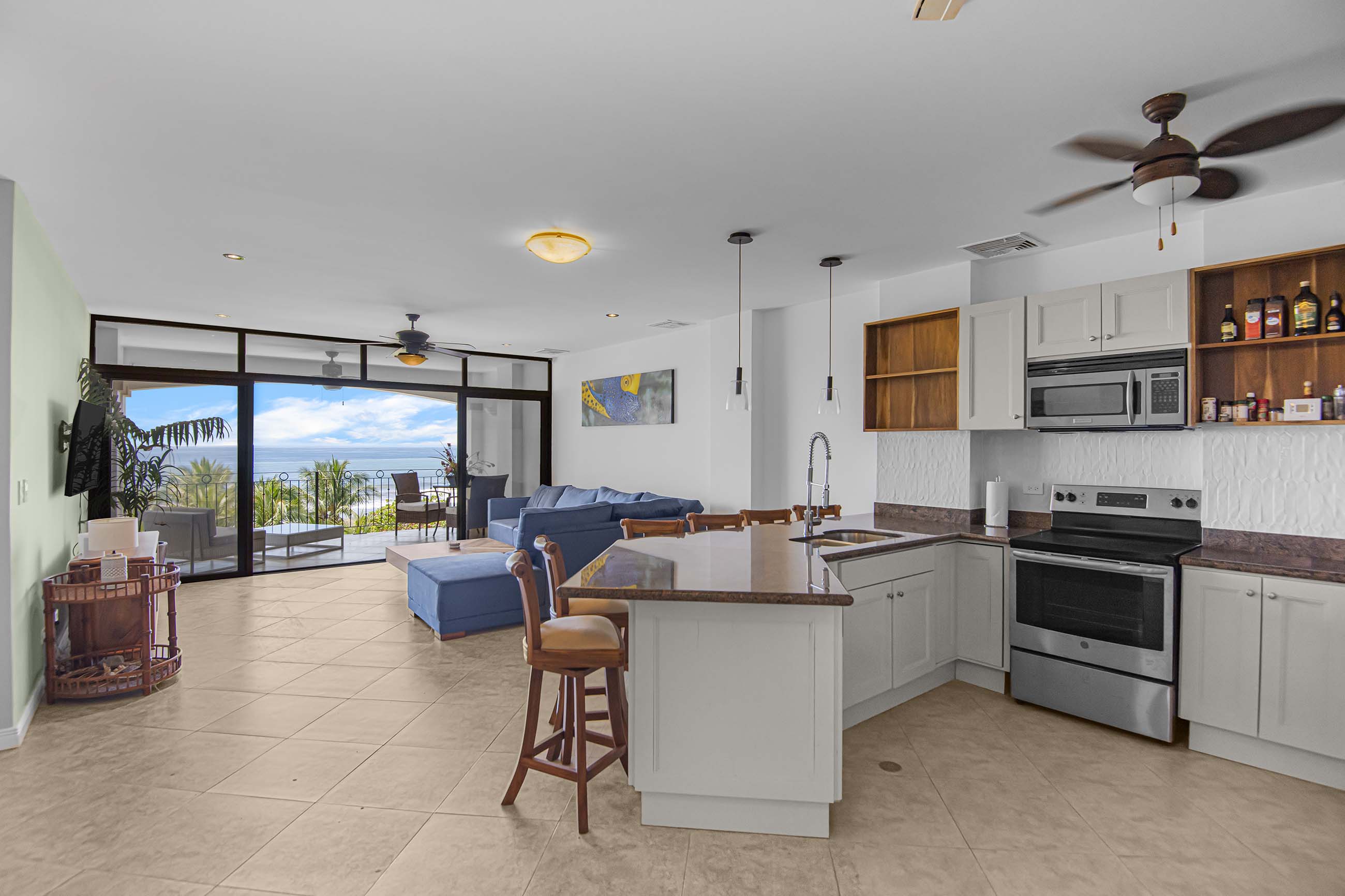 3 bed Condo For Sale in Jaco, Puntarenas - thumb 5