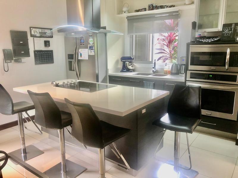 3 bed Condo For Sale in Santa Ana, San Jose - photo 4