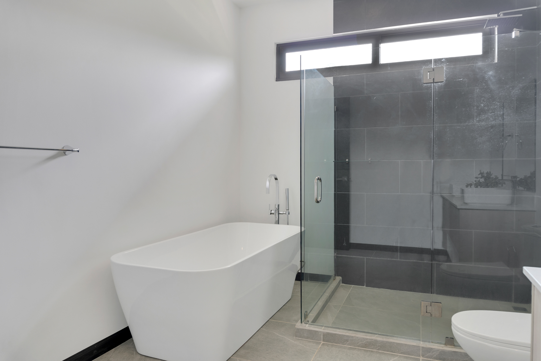 4 bed Single Family Homes For Sale in Playa Hermosa, Puntarenas - thumb 11