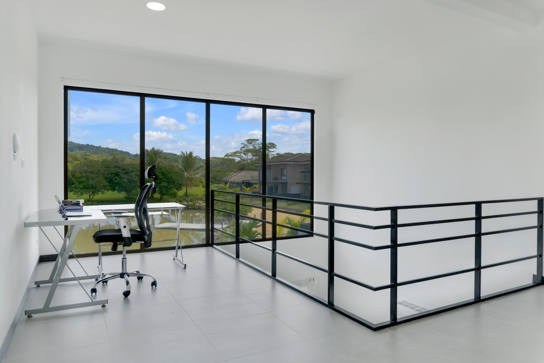 4 bed Single Family Homes For Sale in Playa Hermosa, Puntarenas - thumb 15