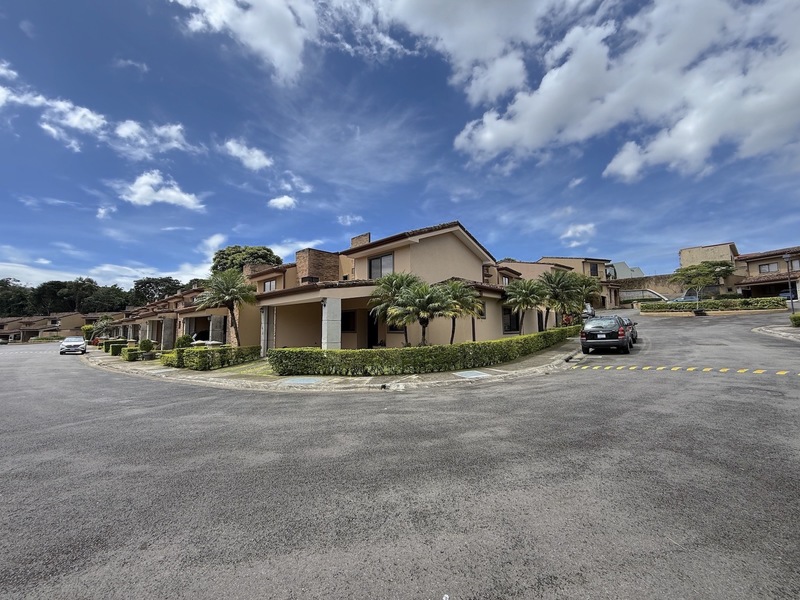 3 bed Single Family Homes For Sale in Curridabat, San Jose - 1