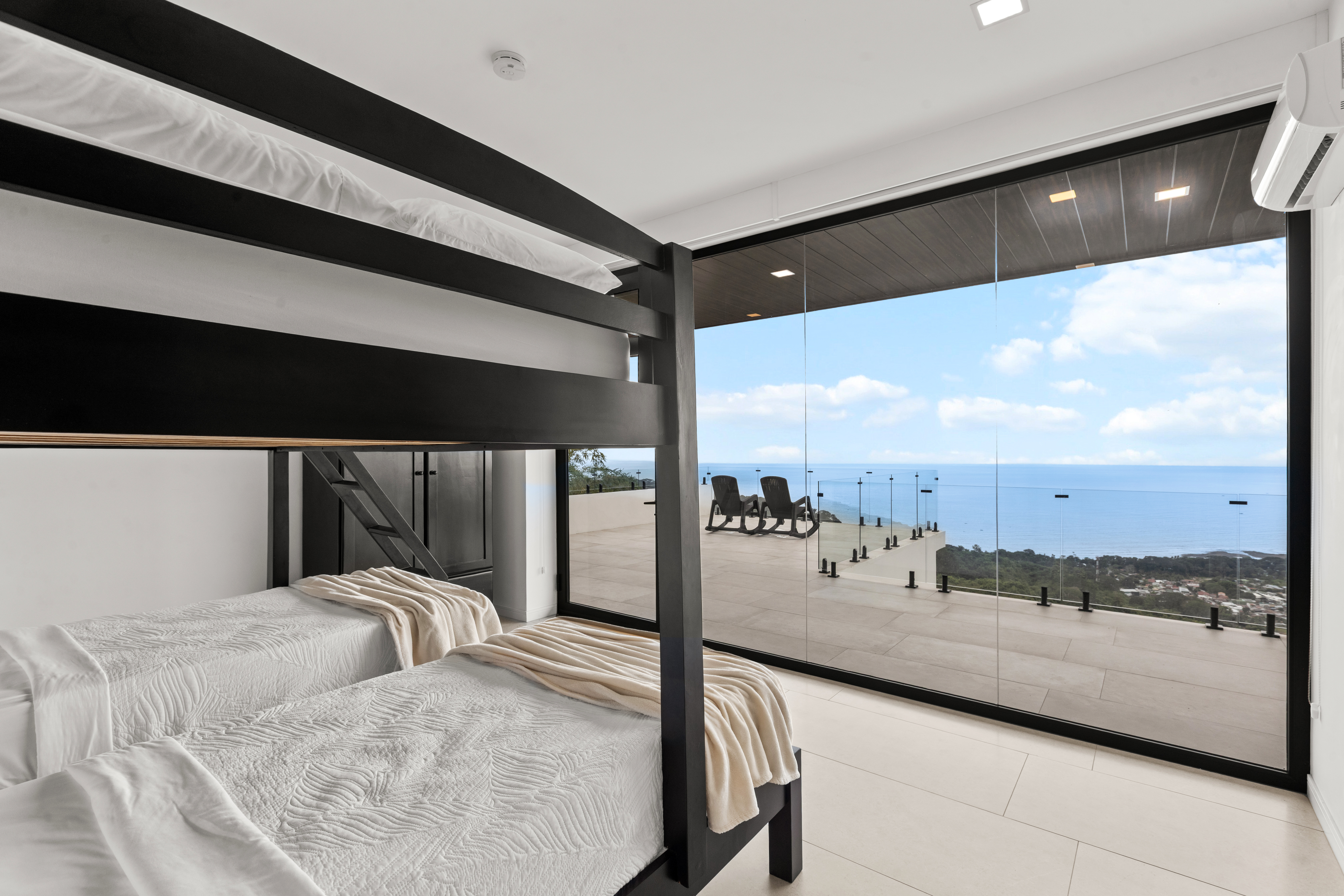 6 bed Single Family Homes For Sale in Tarcoles, Puntarenas - thumb 18