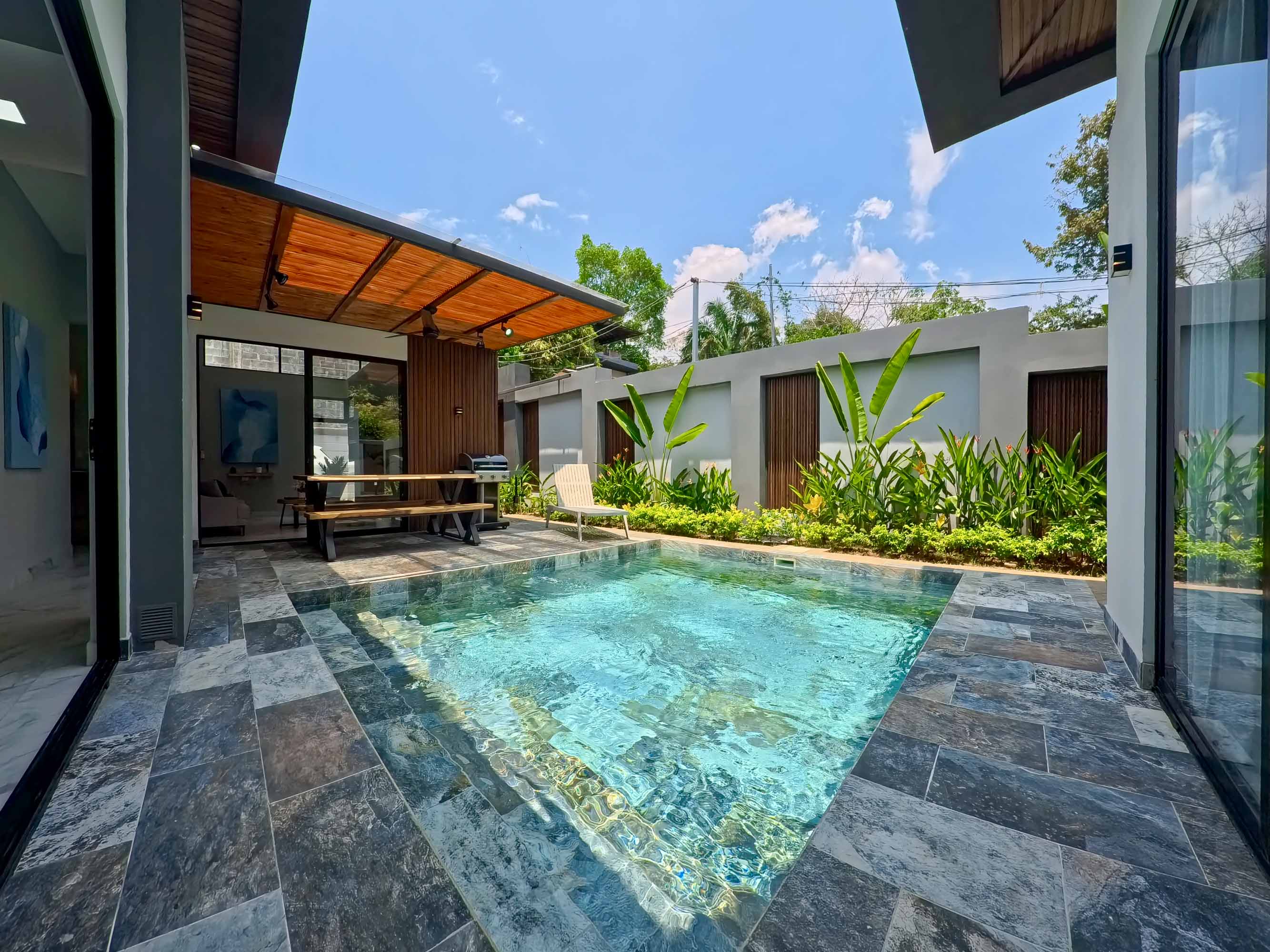 3 bed Single Family Homes For Sale in Manuel Antonio, Puntarenas - thumb 2