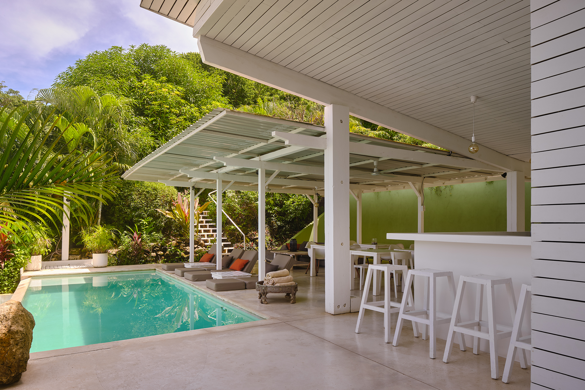 4 bed Single Family Homes For Sale in Santa Teresa, Puntarenas - thumb 3