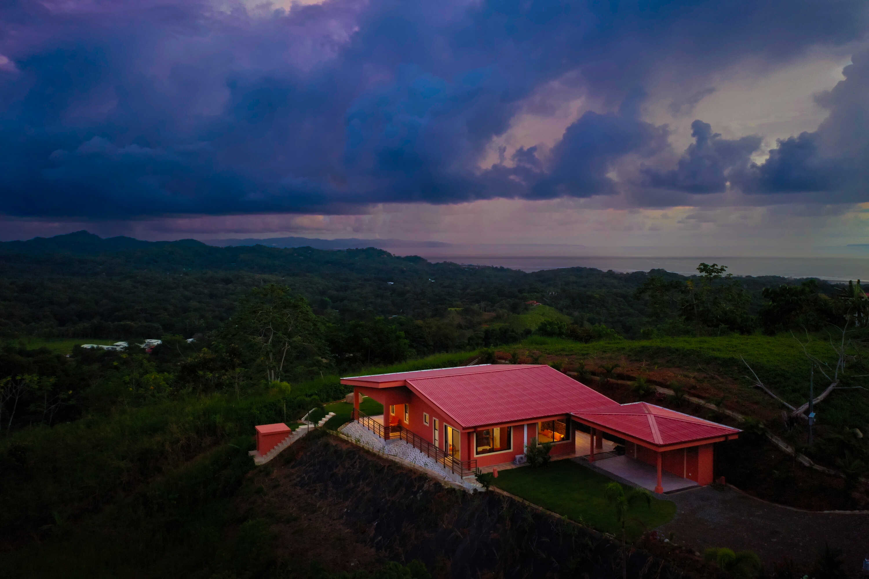 3 bed Single Family Homes For Rent in Ojochal, Puntarenas - thumb 2