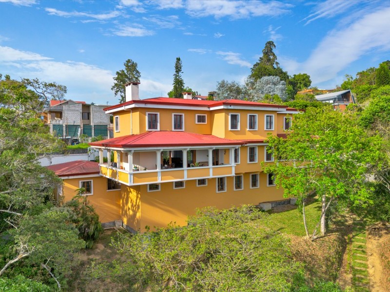 8 bed Single Family Homes For Sale in Tres Ríos, Cartago - 1