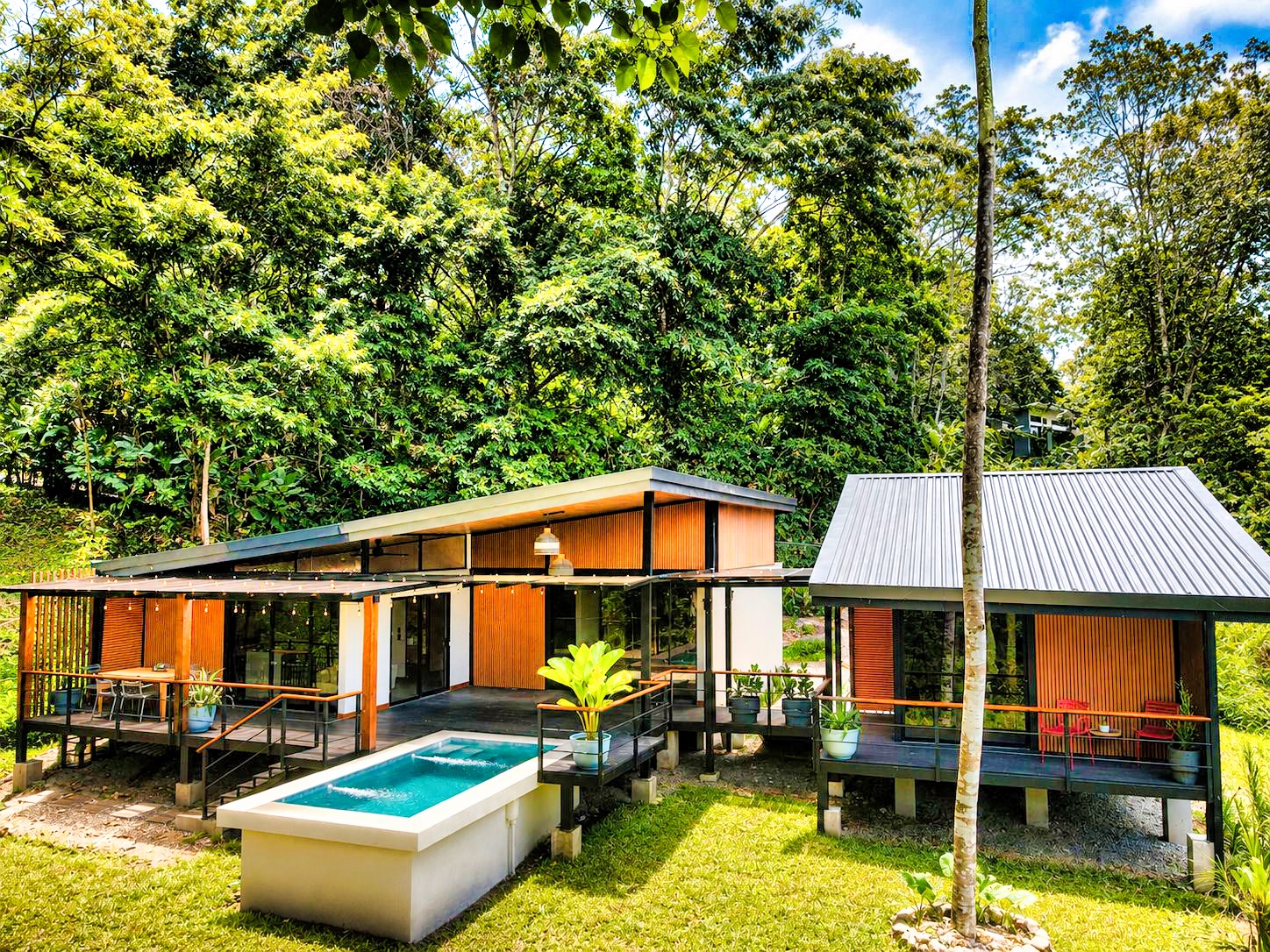 3 bed Single Family Homes For Sale in Puerto Viejo, Limón - thumb 1