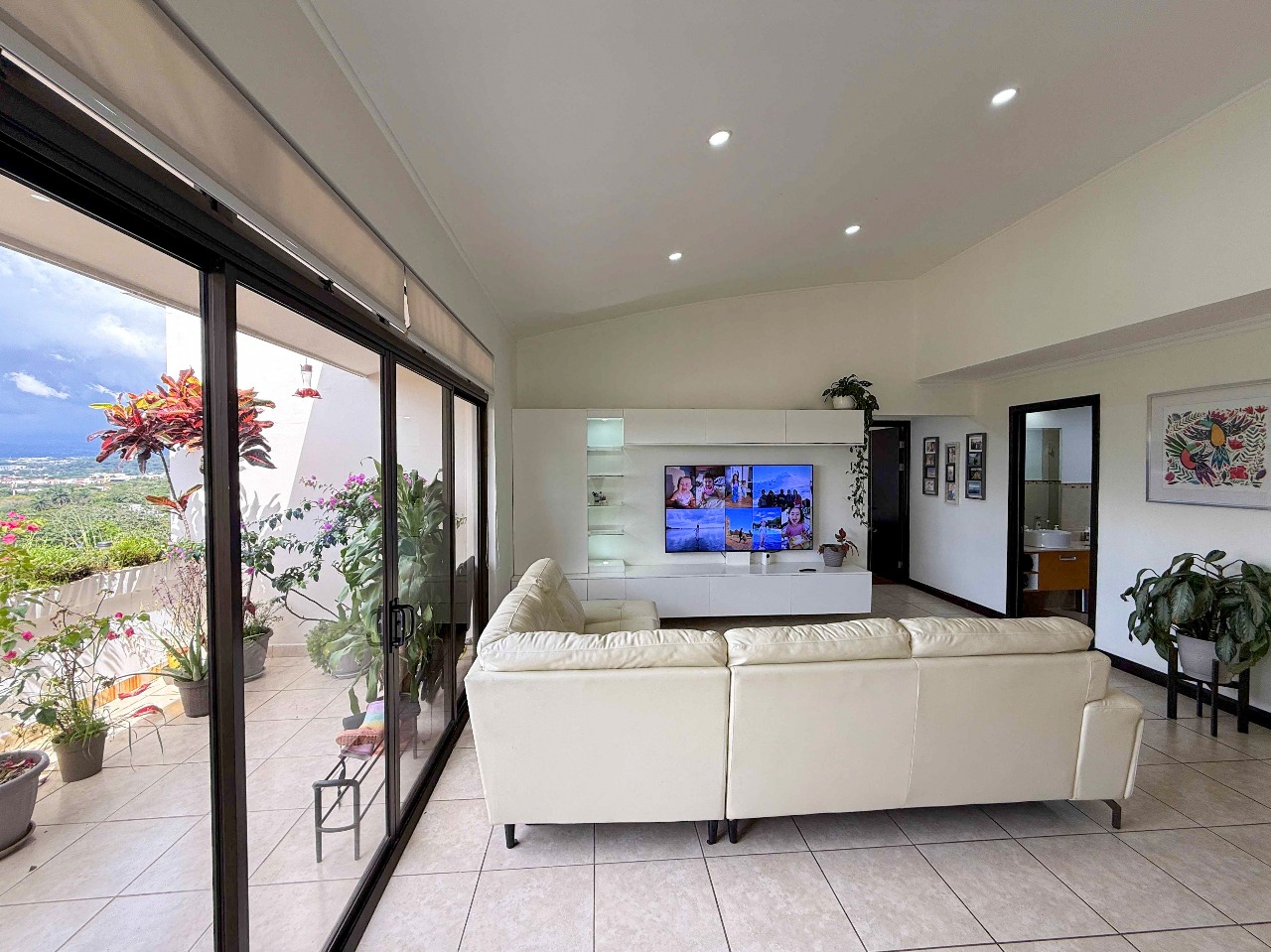 2 bed Apartment For Sale in Rio Oro, San Jose - thumb 1
