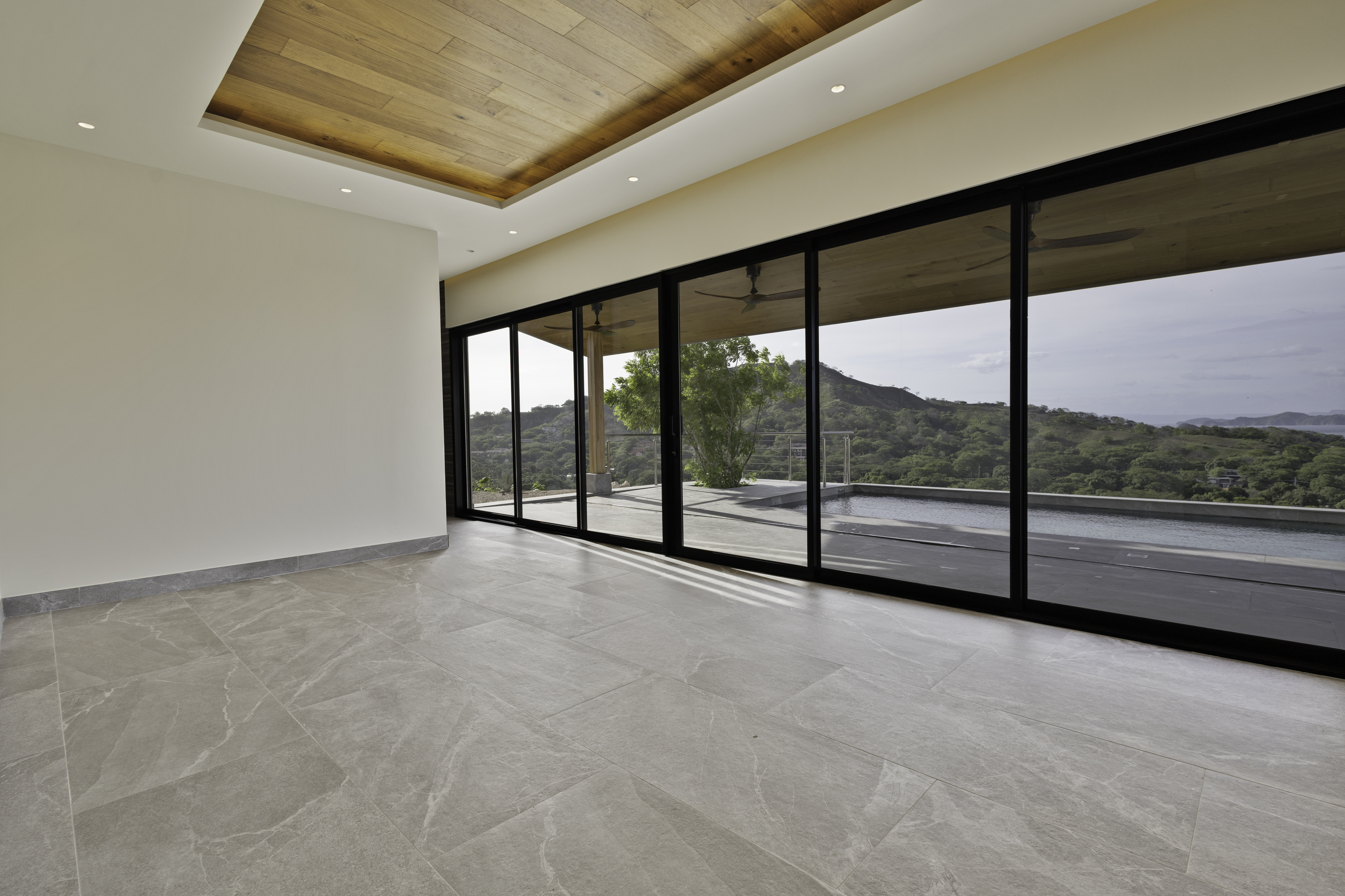 4 bed Single Family Homes For Sale in Playas Del Coco, Guanacaste - thumb 18
