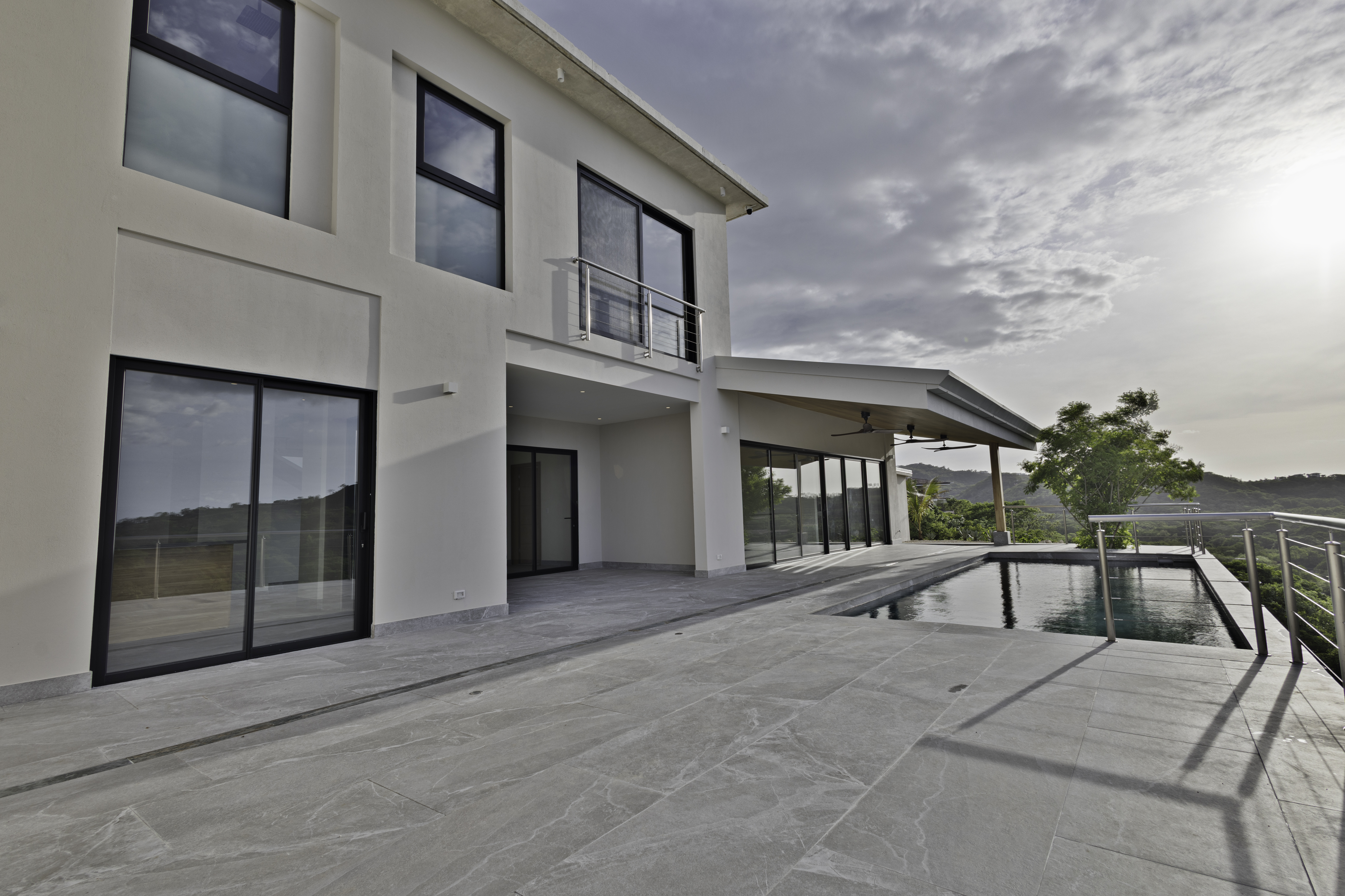 4 bed Single Family Homes For Sale in Playas Del Coco, Guanacaste - thumb 10