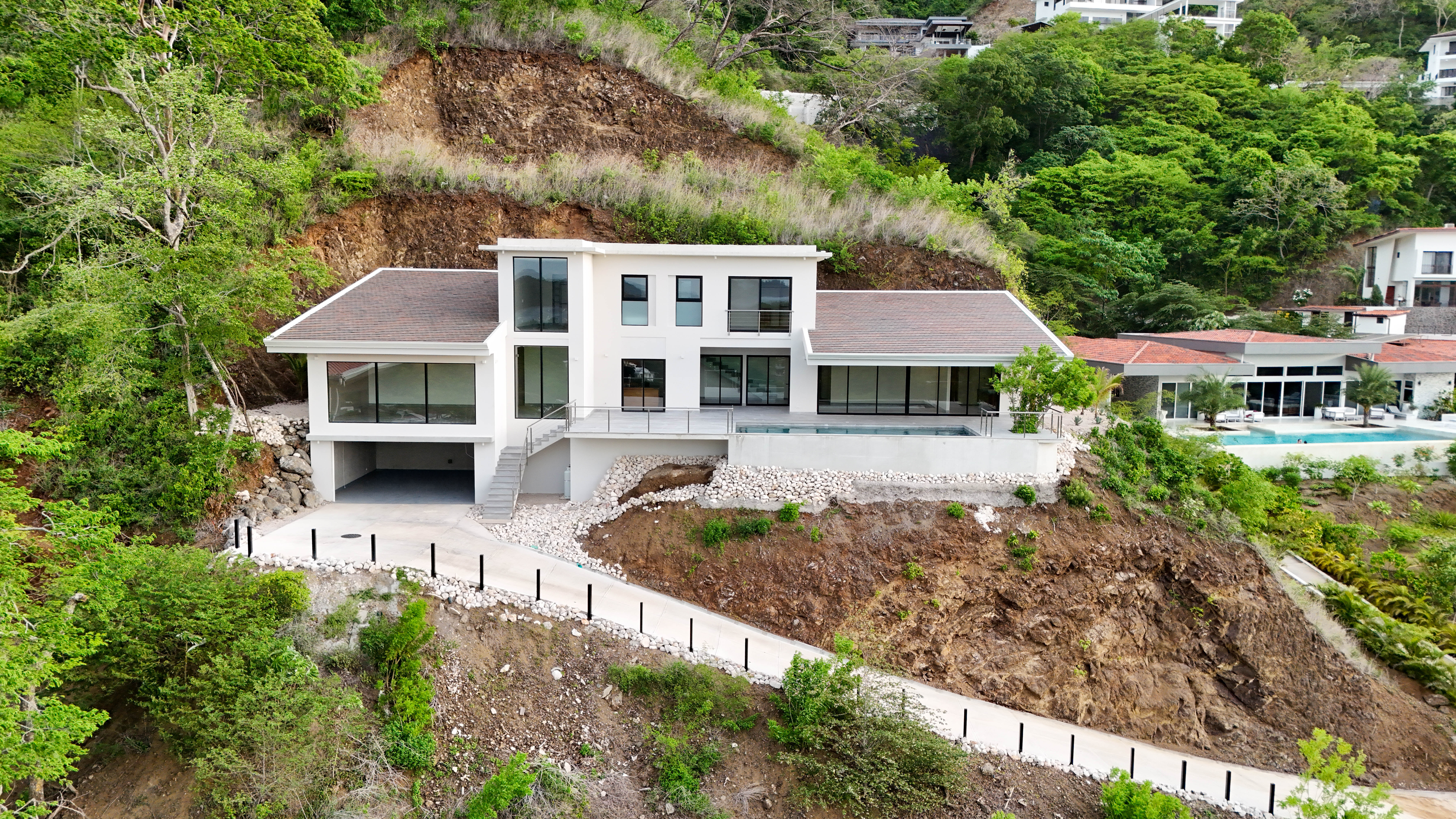4 bed Single Family Homes For Sale in Playas Del Coco, Guanacaste - thumb 2