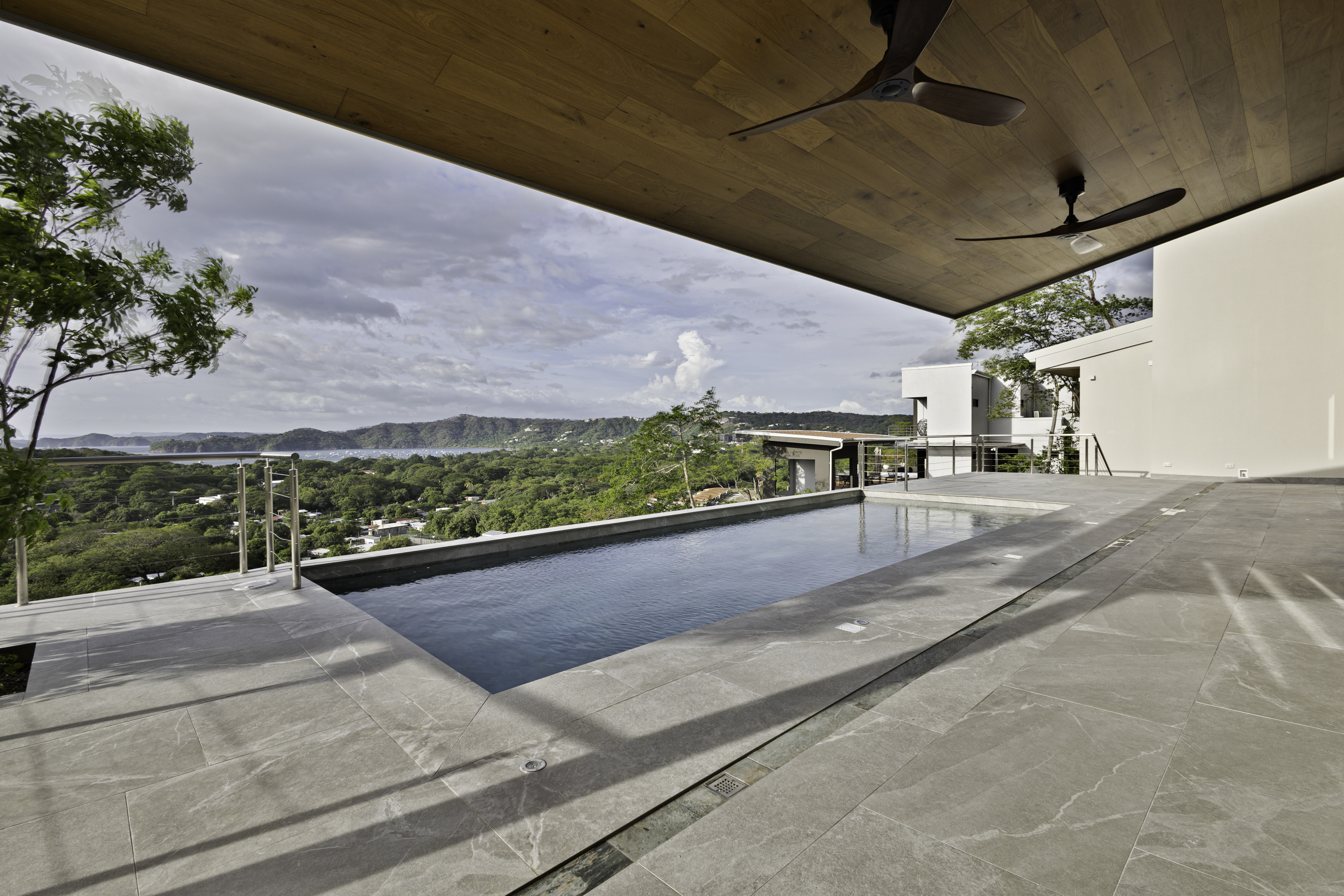 4 bed Single Family Homes For Sale in Playas Del Coco, Guanacaste - thumb 9