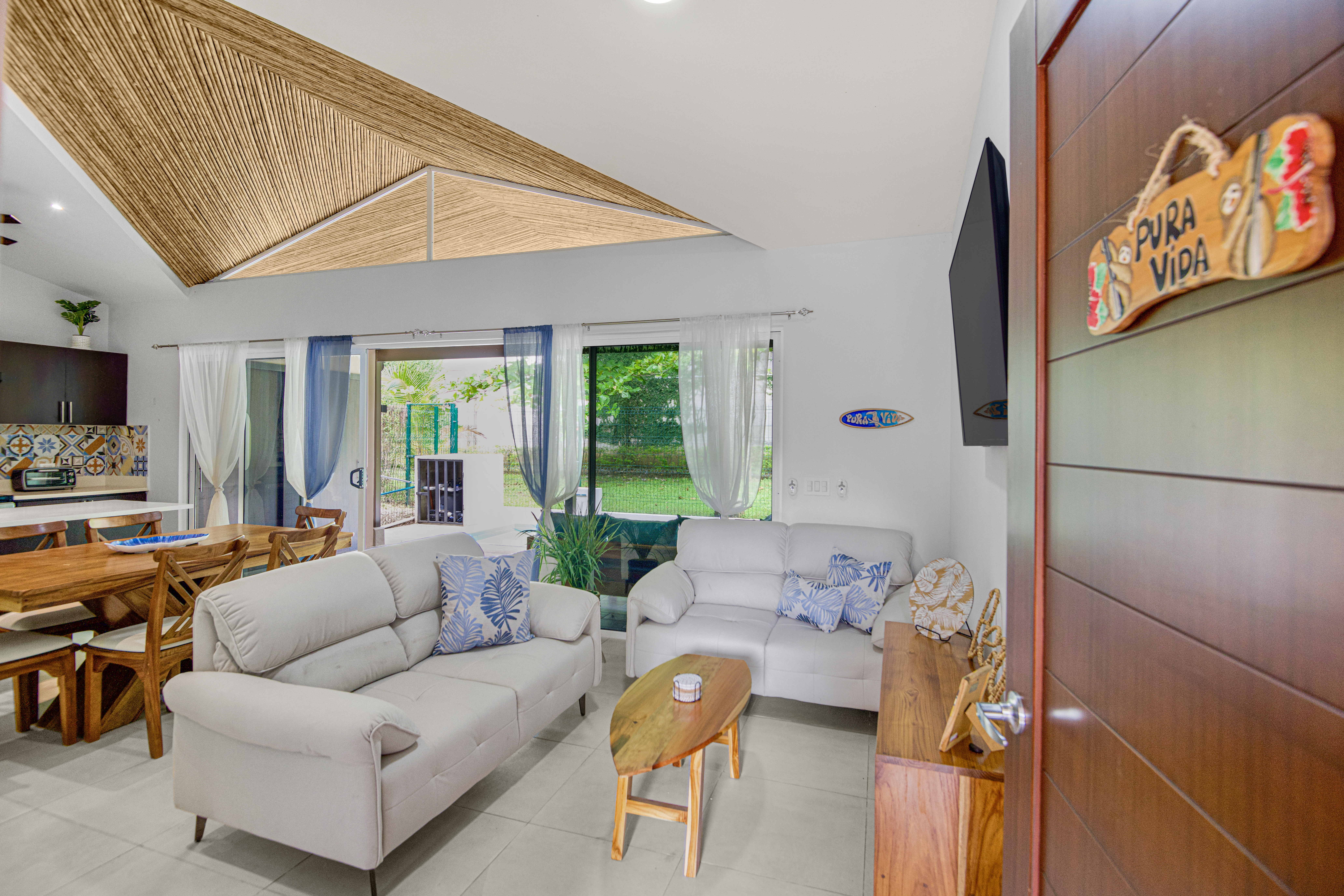 3 bed Single Family Homes For Sale in Jaco, Puntarenas - thumb 9
