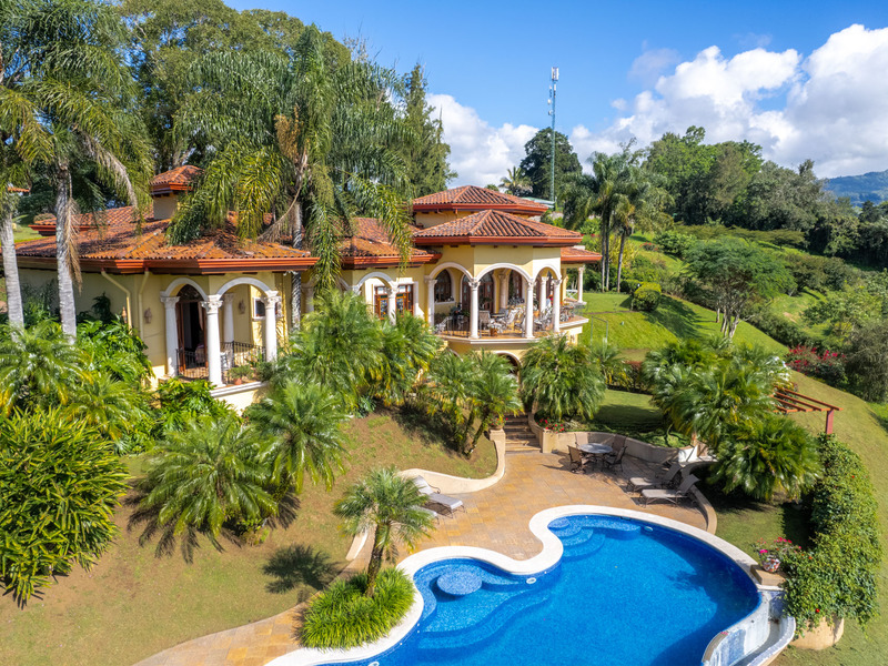 3 bed Single Family Homes For Sale in San Isidro, Alajuela - 1