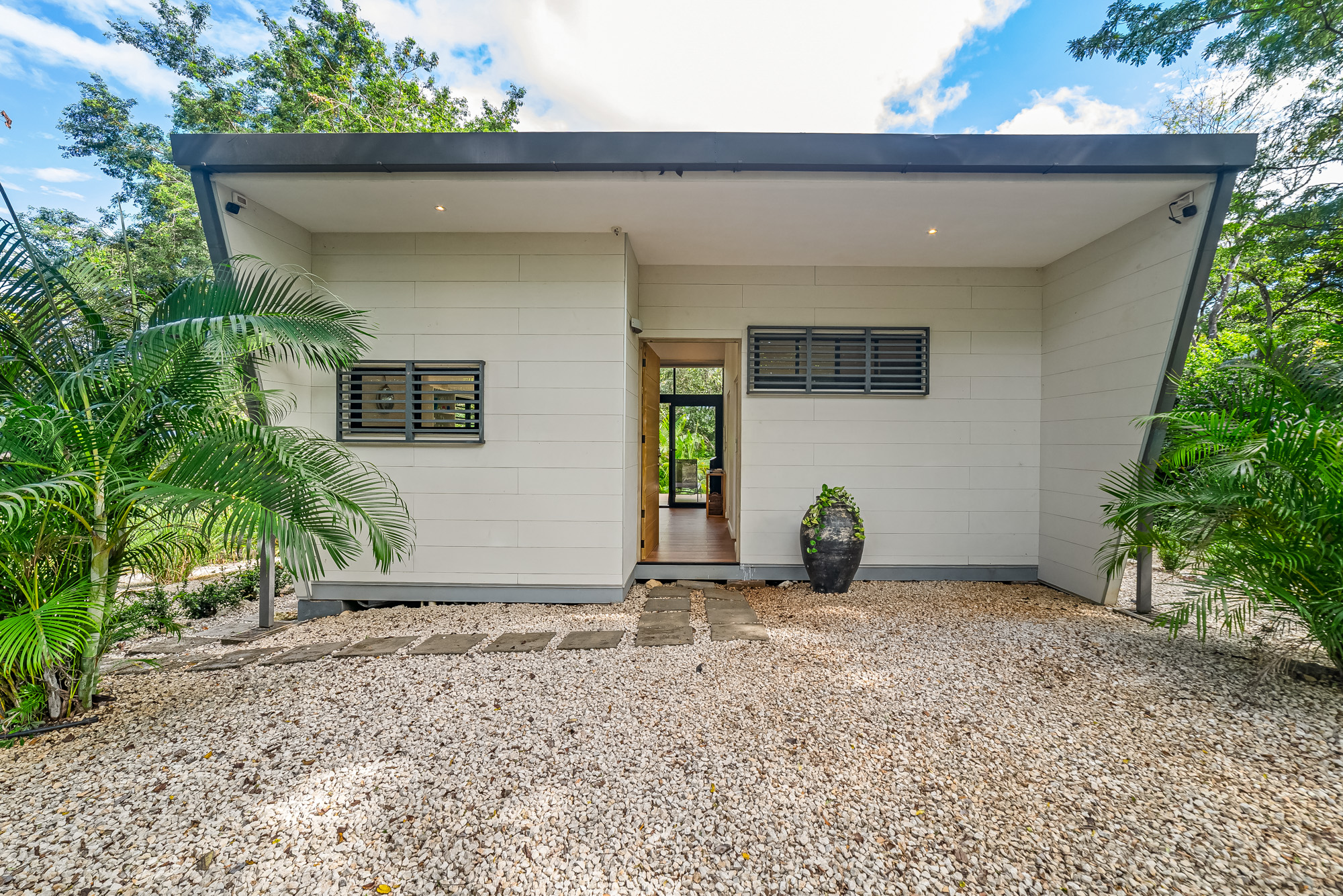 1 bed Single Family Homes For Sale in Playa Negra, Guanacaste - thumb 7