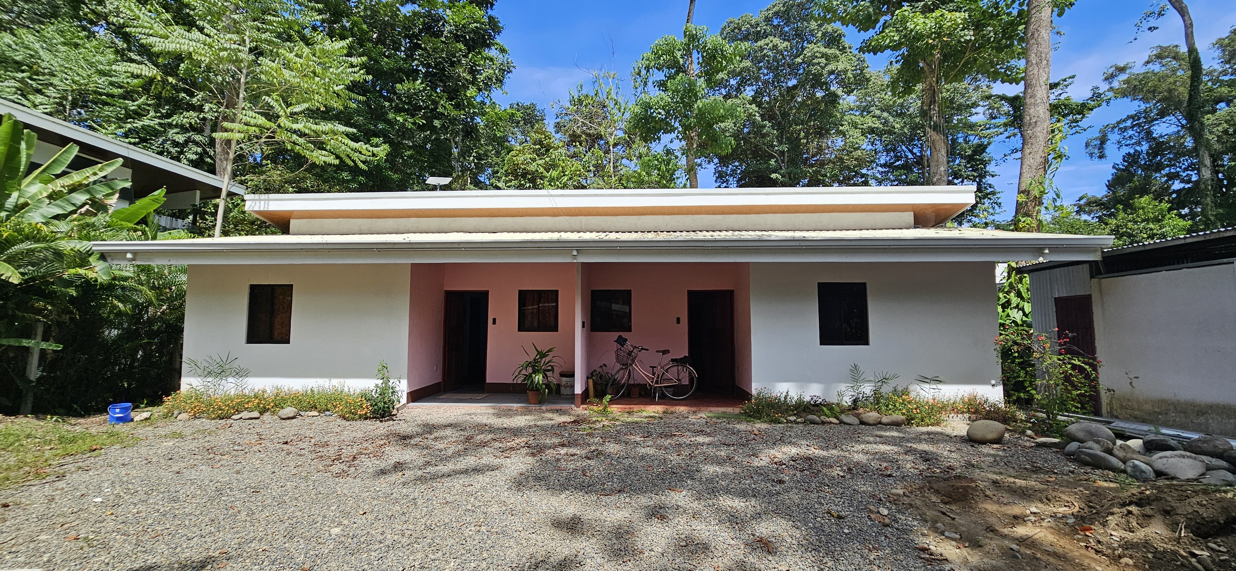 4 bed Apartment For Sale in Puerto Viejo, Limón - thumb 1