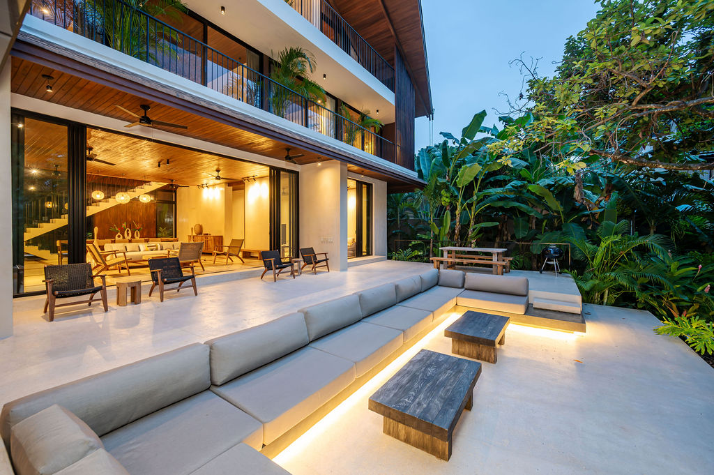 7 bed Single Family Homes For Sale in Playa Hermosa Santa Teresa, Puntarenas - thumb 7