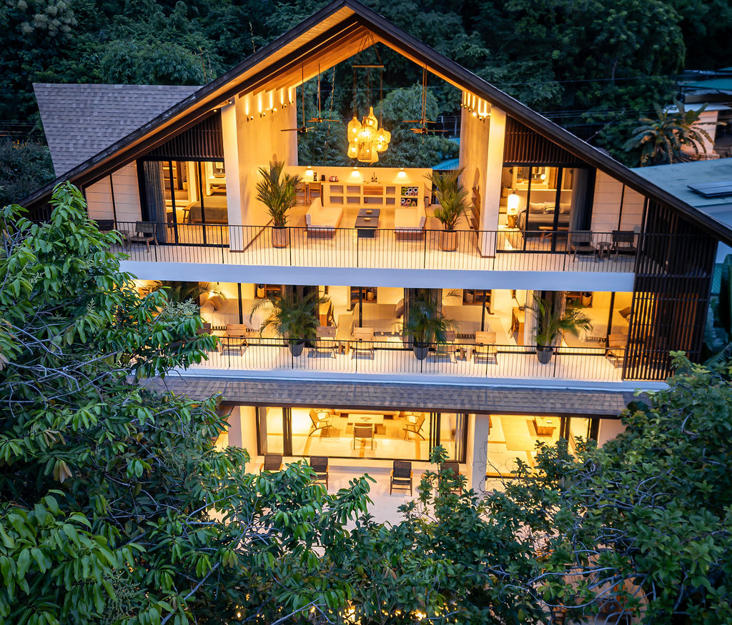 7 bed Single Family Homes For Sale in Playa Hermosa Santa Teresa, Puntarenas - thumb 1