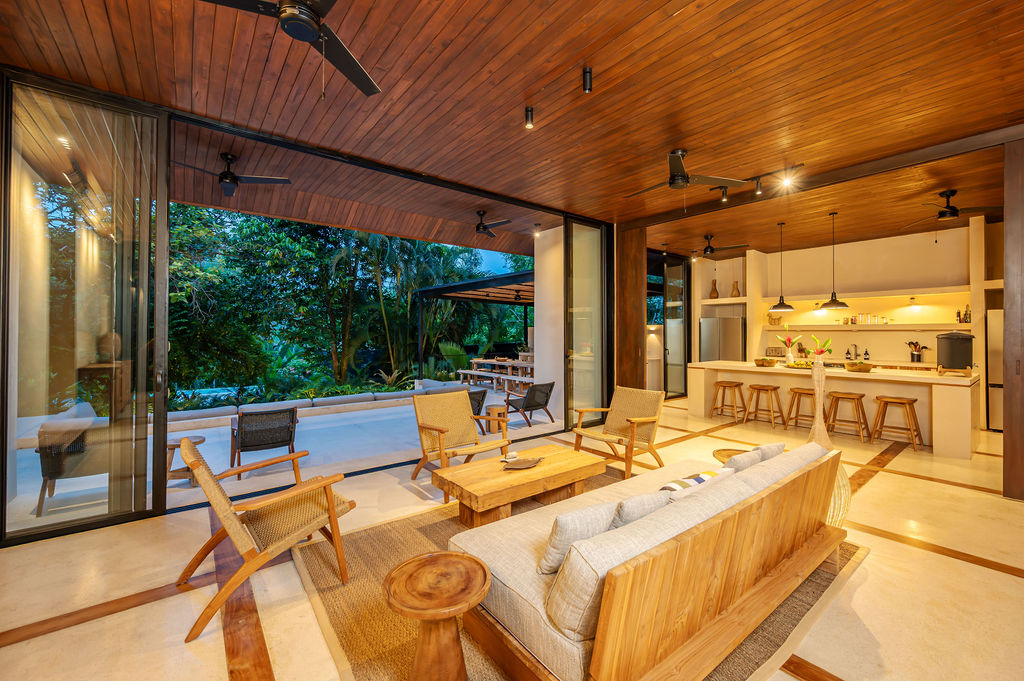 7 bed Single Family Homes For Sale in Playa Hermosa Santa Teresa, Puntarenas - thumb 9