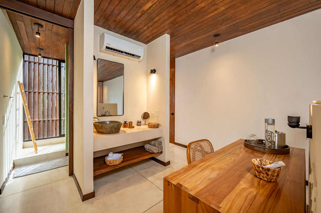 7 bed Single Family Homes For Sale in Playa Hermosa Santa Teresa, Puntarenas - thumb 18