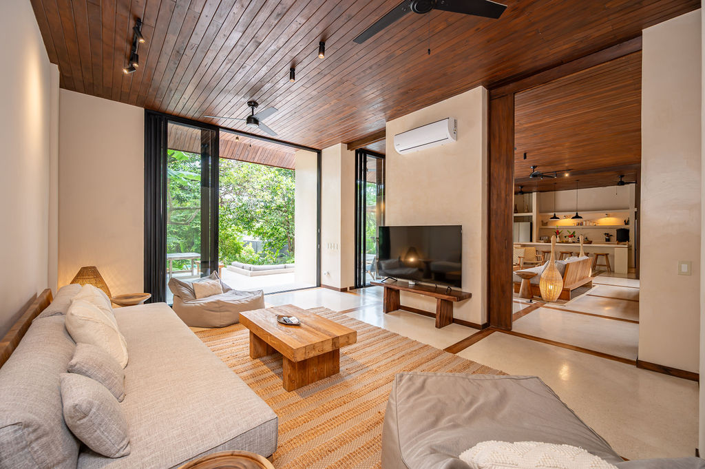 7 bed Single Family Homes For Sale in Playa Hermosa Santa Teresa, Puntarenas - thumb 6
