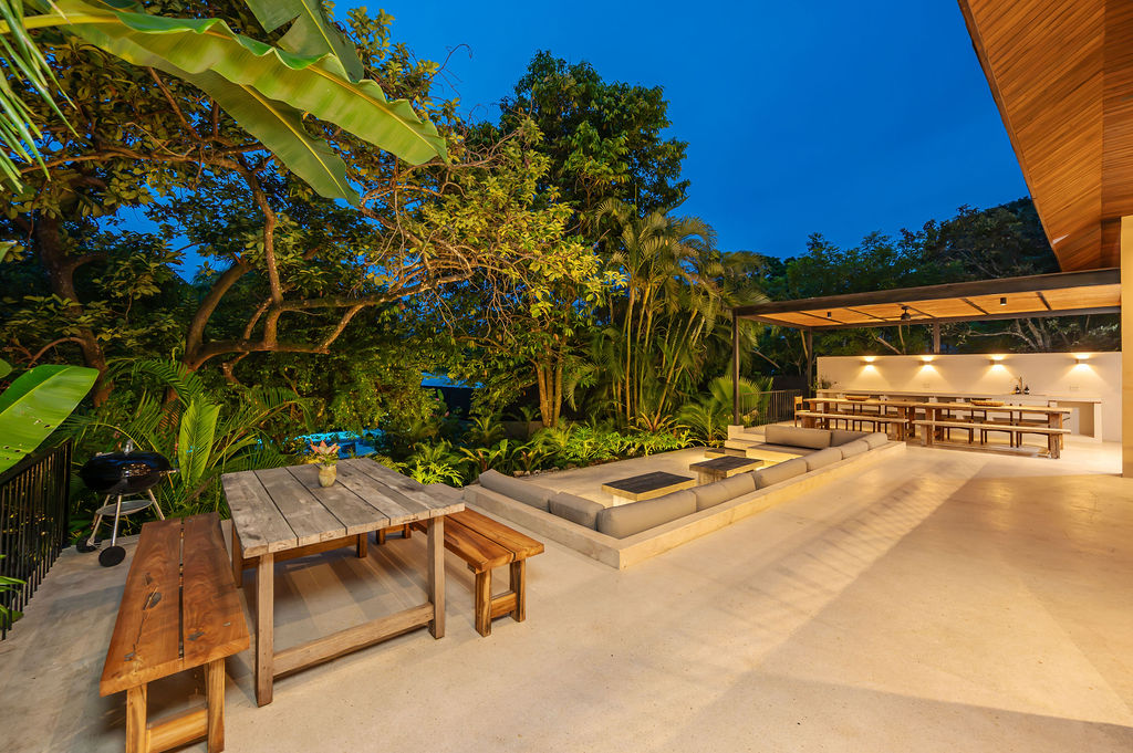 7 bed Single Family Homes For Sale in Playa Hermosa Santa Teresa, Puntarenas - thumb 8