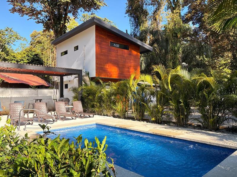 7 bed Hotel / Leisure For Sale in Puerto Viejo, Limón - 1