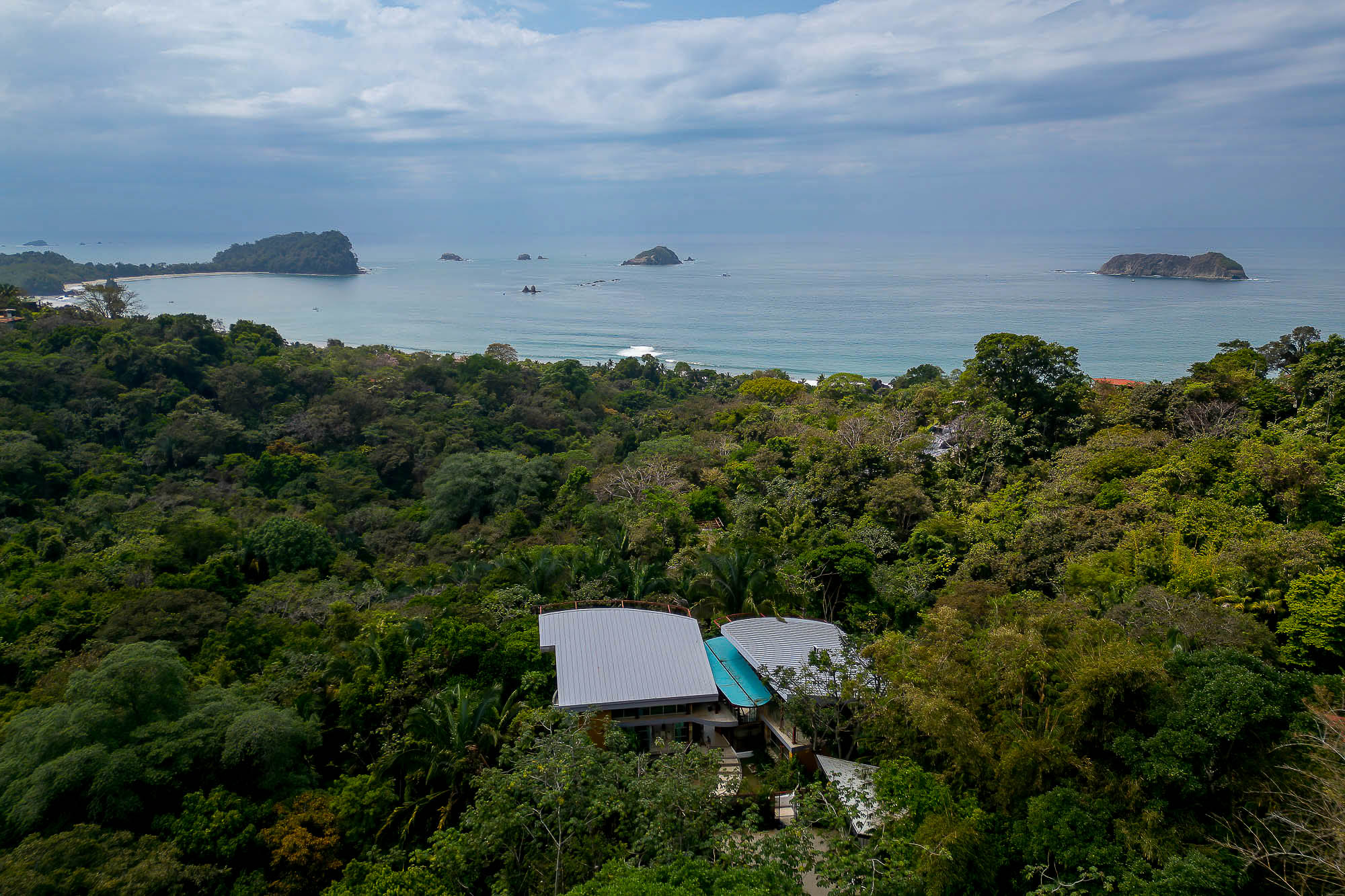 10 bed Single Family Homes For Sale in Manuel Antonio, Puntarenas - thumb 4