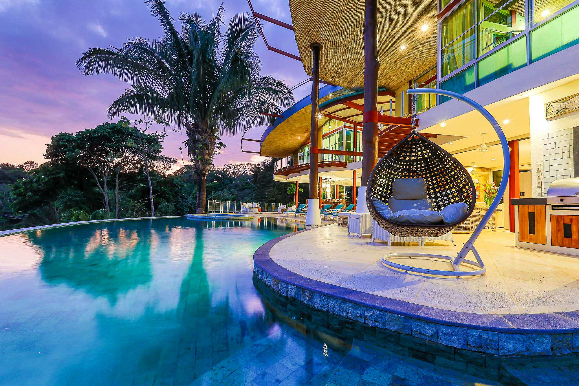 10 bed Single Family Homes For Sale in Manuel Antonio, Puntarenas - thumb 6