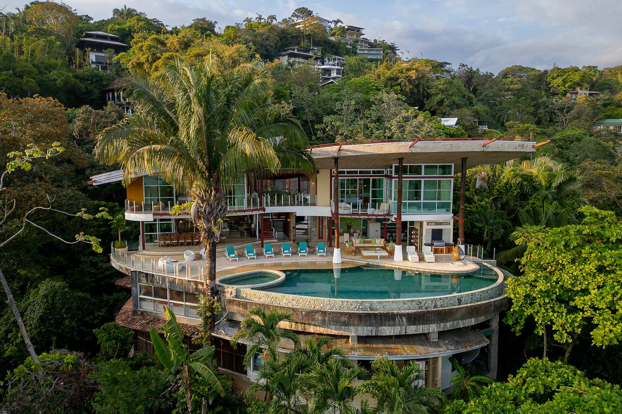 10 bed Single Family Homes For Sale in Manuel Antonio, Puntarenas - thumb 1