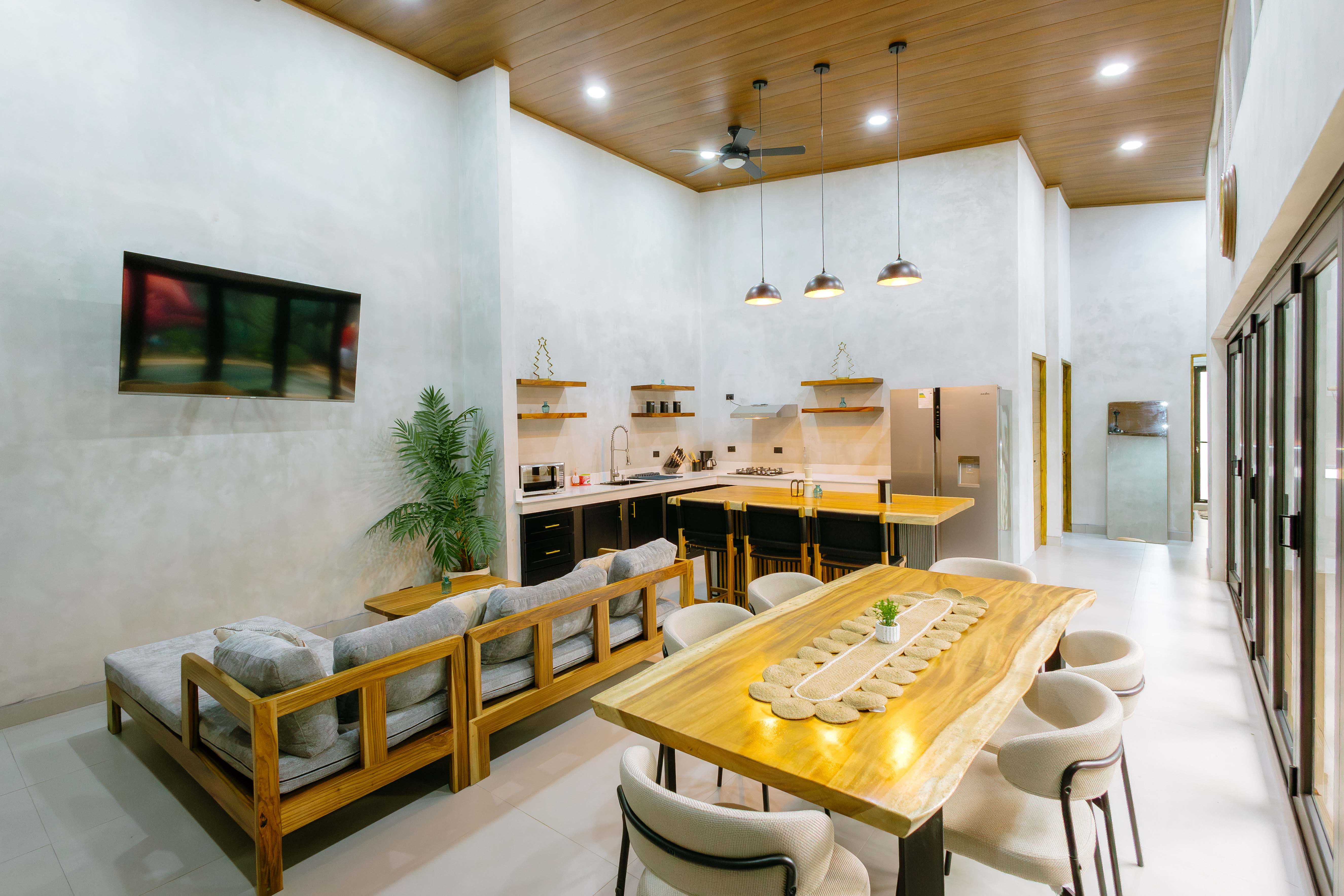 3 bed Single Family Homes For Sale in Quepos, Puntarenas - thumb 6