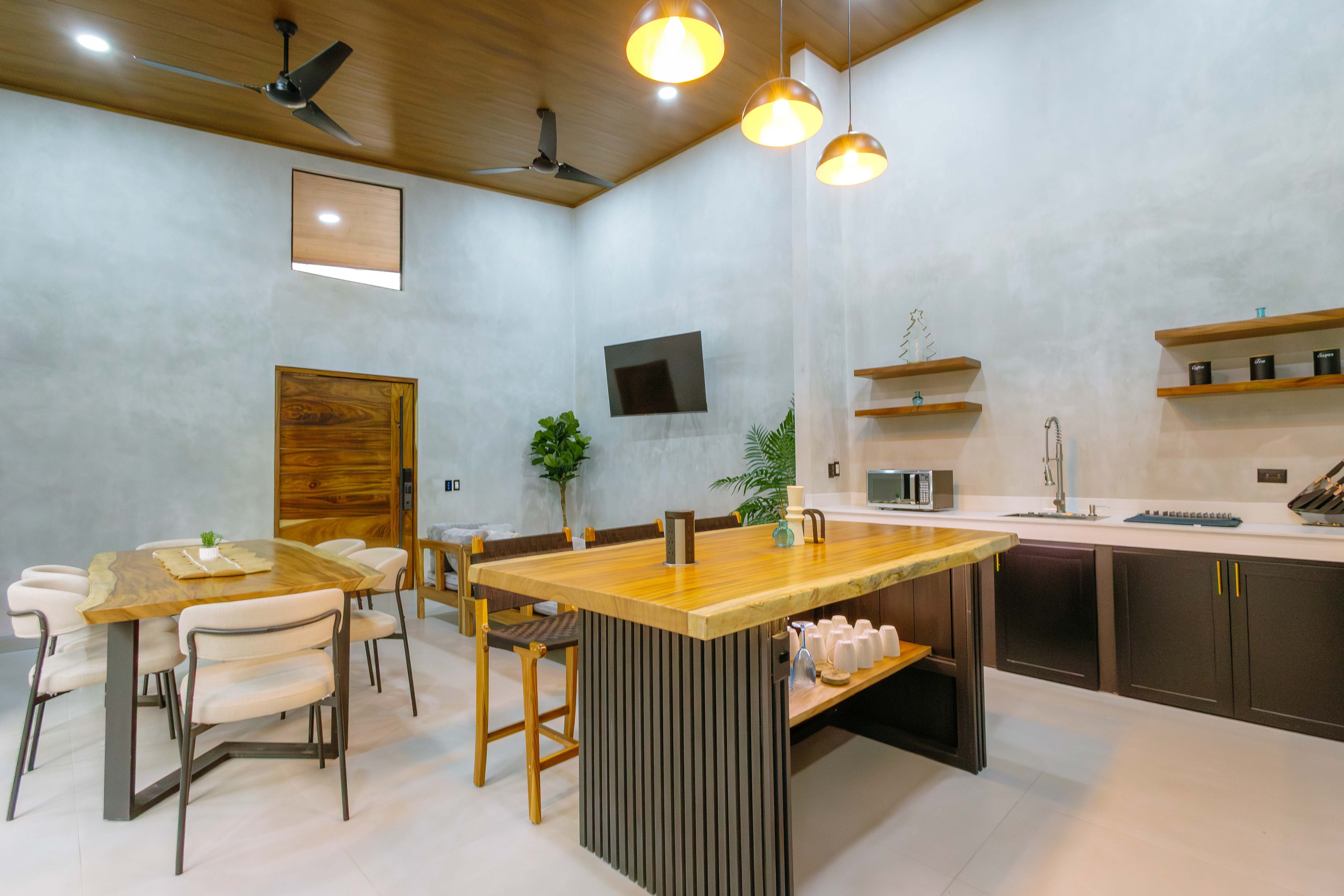 3 bed Single Family Homes For Sale in Quepos, Puntarenas - thumb 8