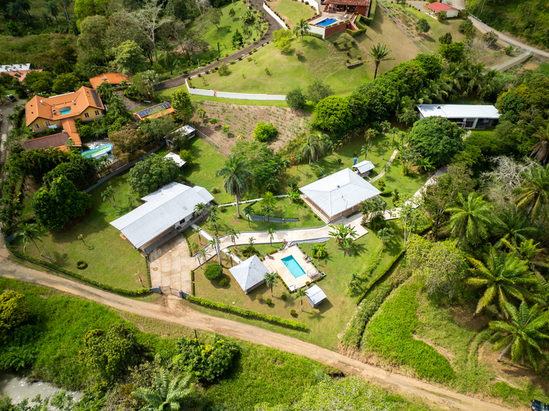 6 bed Single Family Homes For Sale in Bejuco, Puntarenas - 1