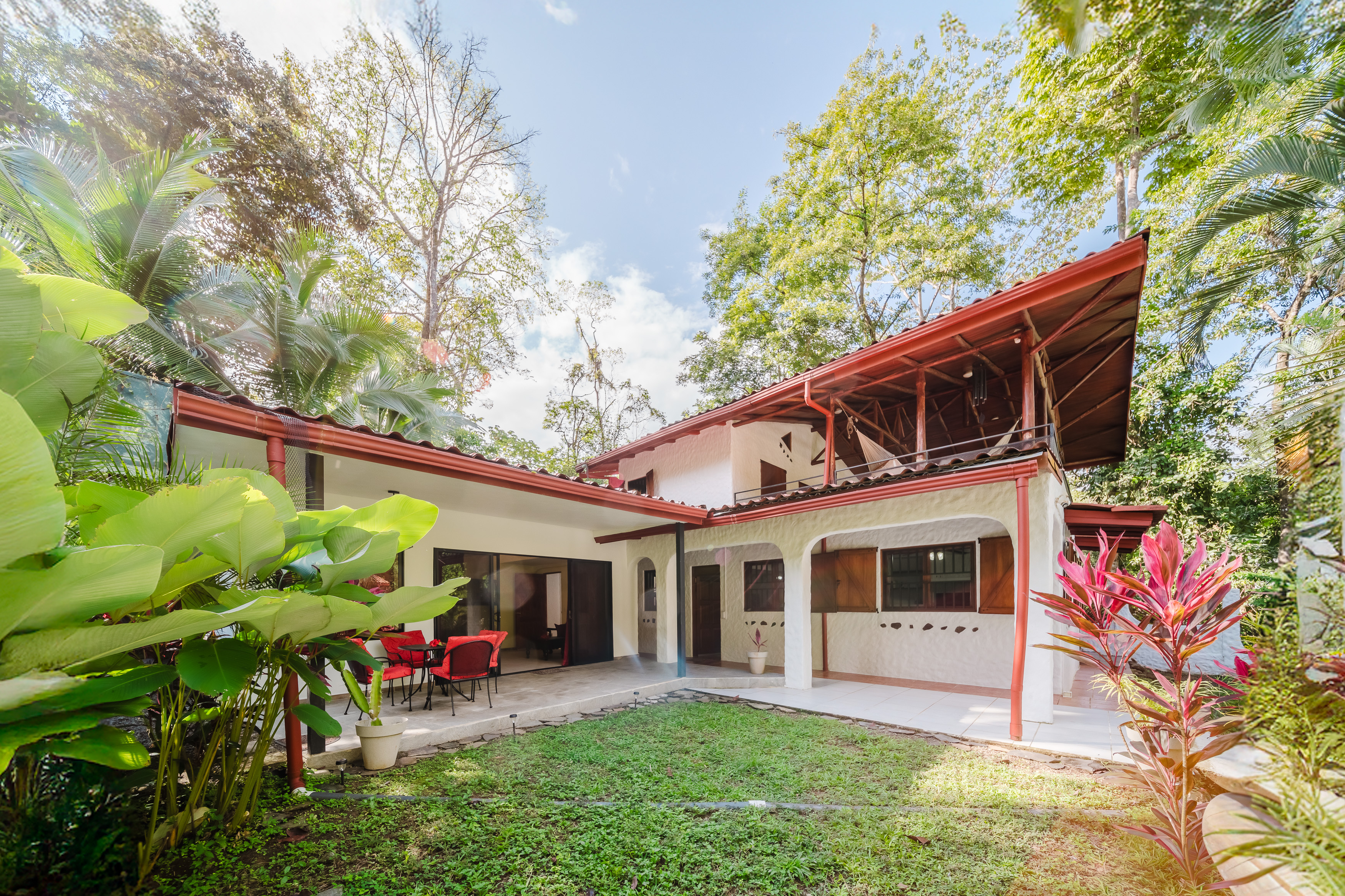 5 bed Single Family Homes For Sale in Manuel Antonio, Puntarenas - thumb 16