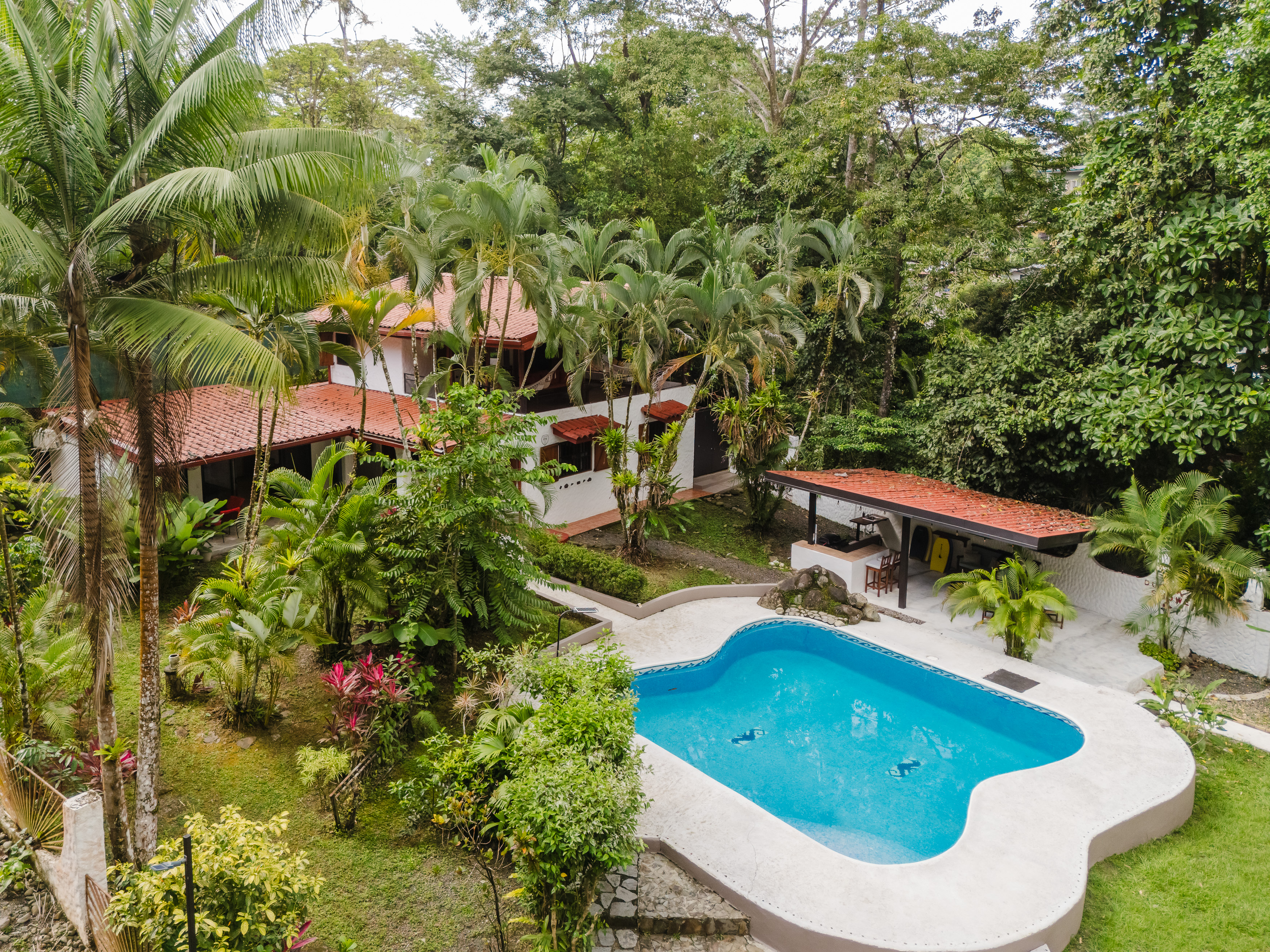 5 bed Single Family Homes For Sale in Manuel Antonio, Puntarenas - thumb 2