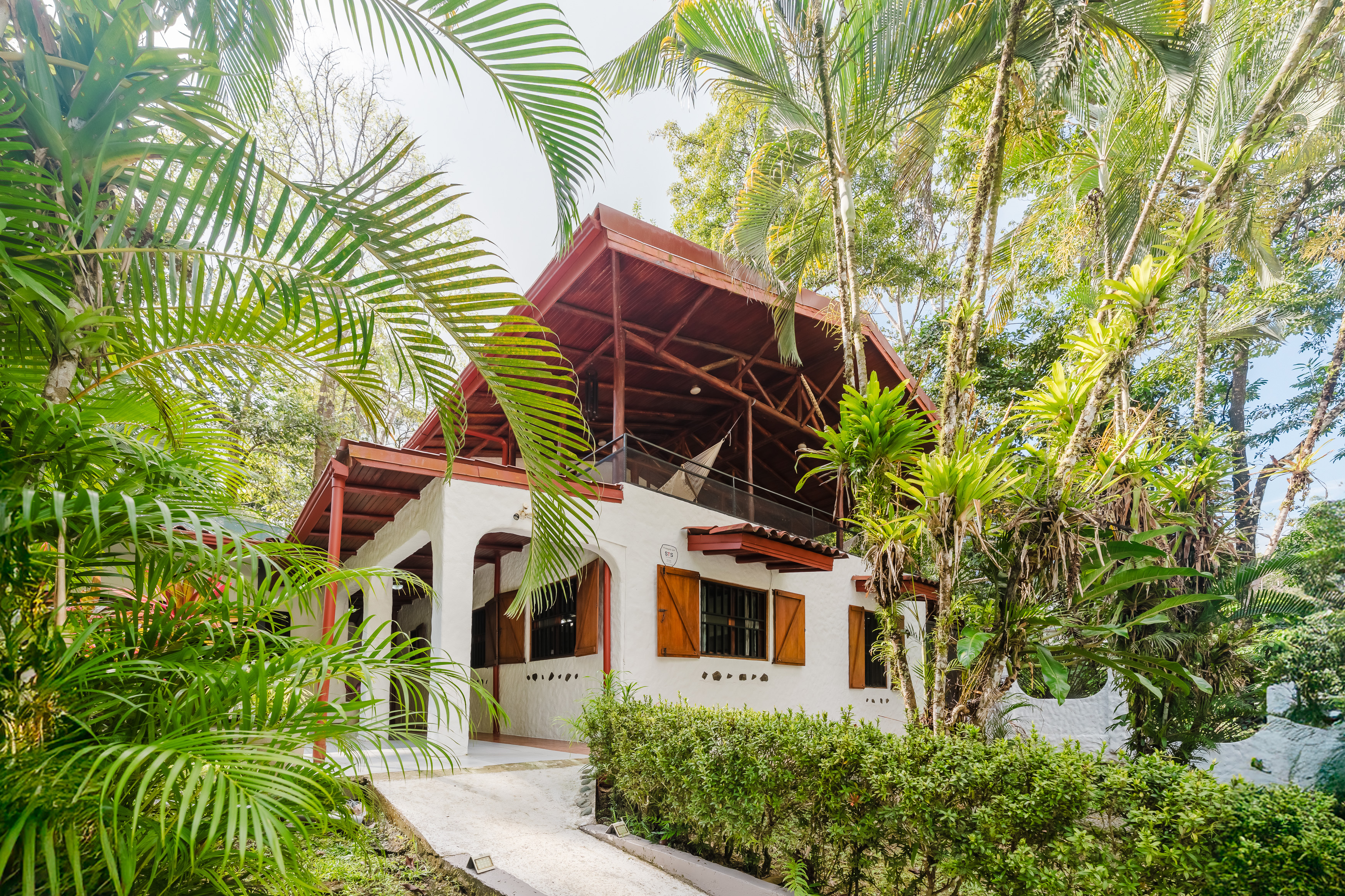 5 bed Single Family Homes For Sale in Manuel Antonio, Puntarenas - thumb 5