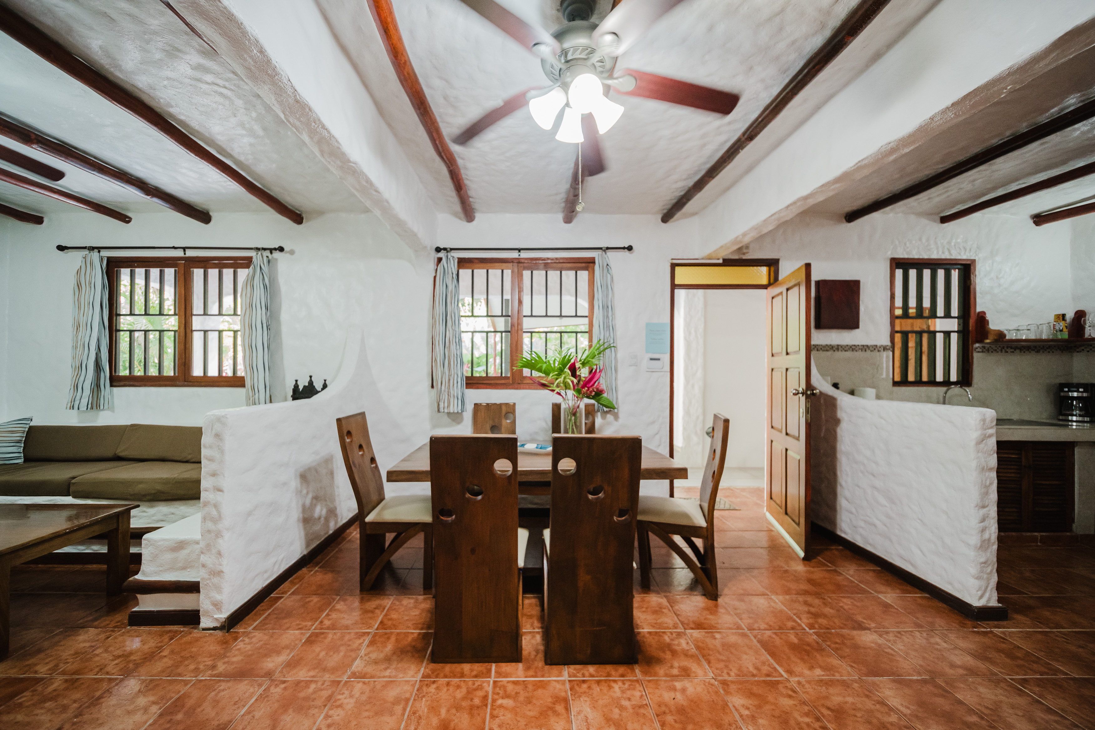 5 bed Single Family Homes For Sale in Manuel Antonio, Puntarenas - thumb 6