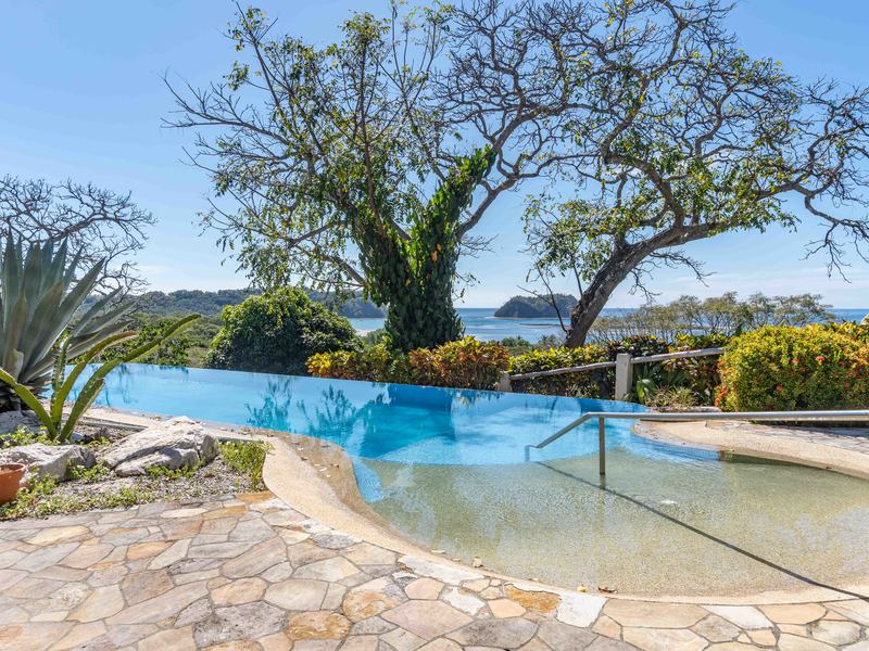 6 bed Single Family Homes For Sale in Samara, Guanacaste - 1