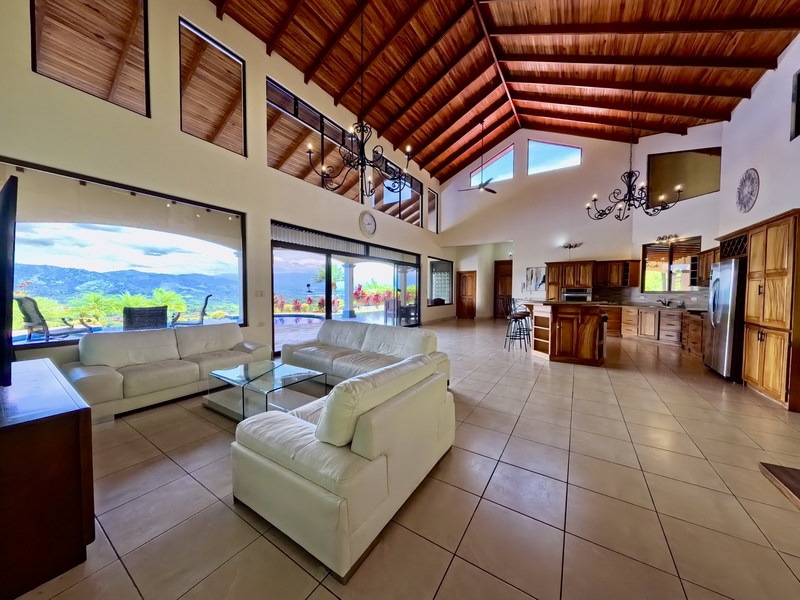 10 bed Single Family Homes For Sale in Atenas, Alajuela - hero 5