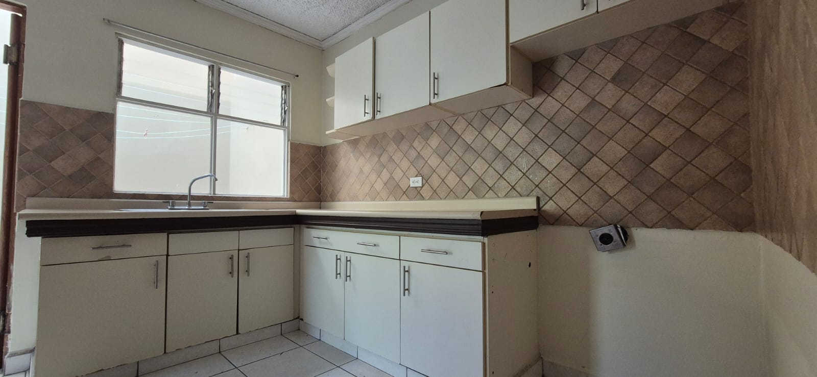 3 bed Condo For Rent in Curridabat, San Jose - thumb 5