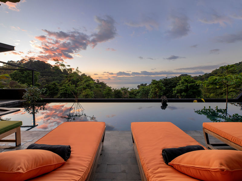 8 bed Hotel / Leisure For Sale in Manuel Antonio, Puntarenas - 1