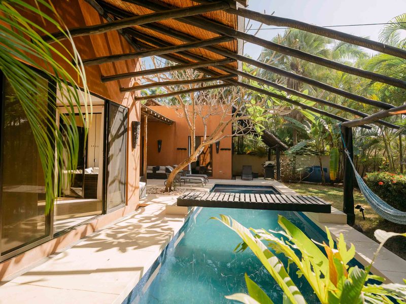 3 bed Single Family Homes For Sale in Tamarindo, Guanacaste - hero 3