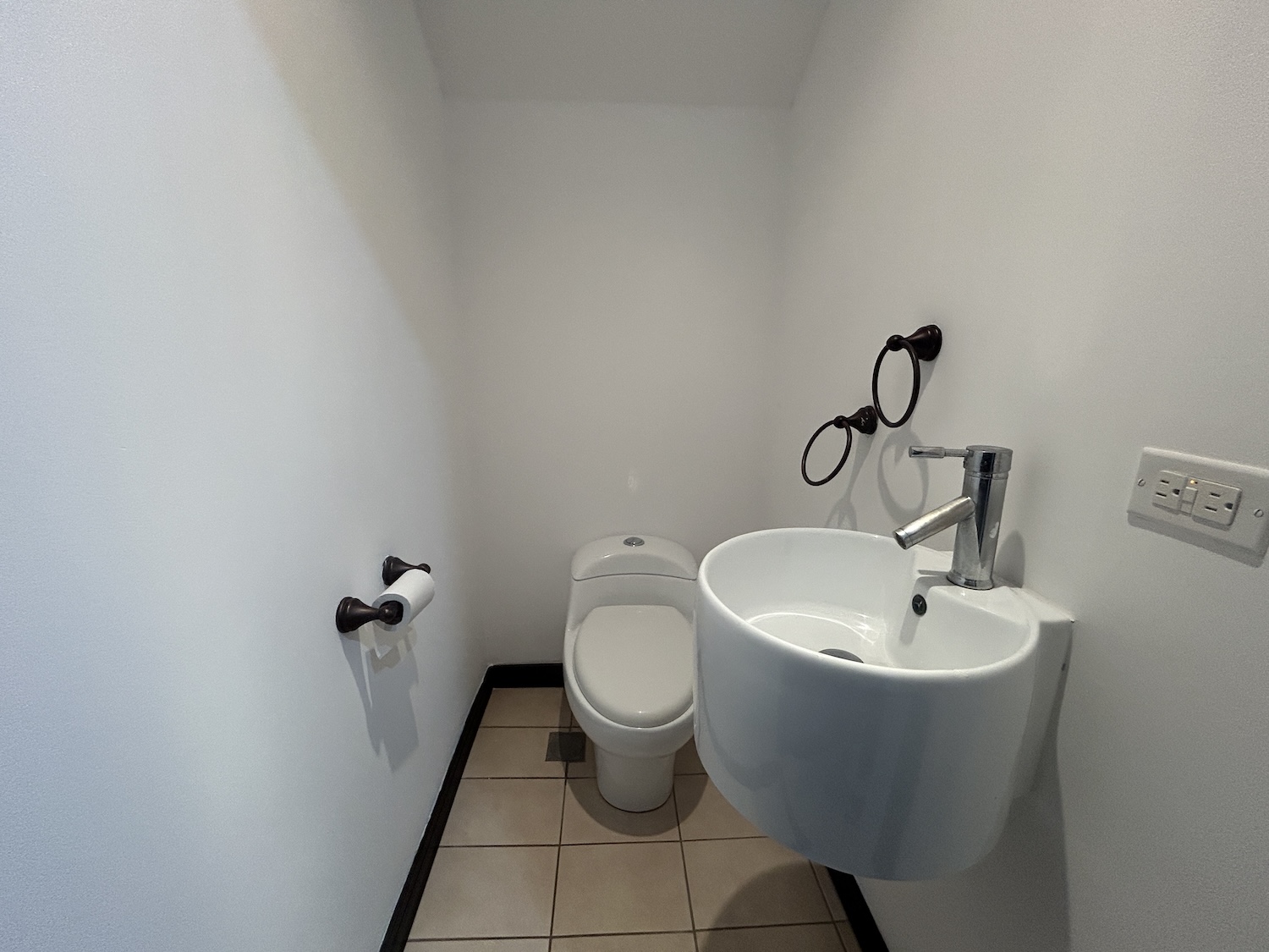 3 bed Single Family Homes For Sale in San Antonio De Escazu, San Jose - thumb 9