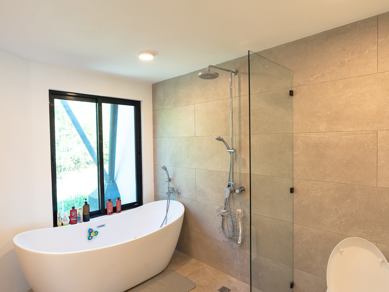 5 bed Single Family Homes For Sale in Santa Teresa, Puntarenas - hero 11